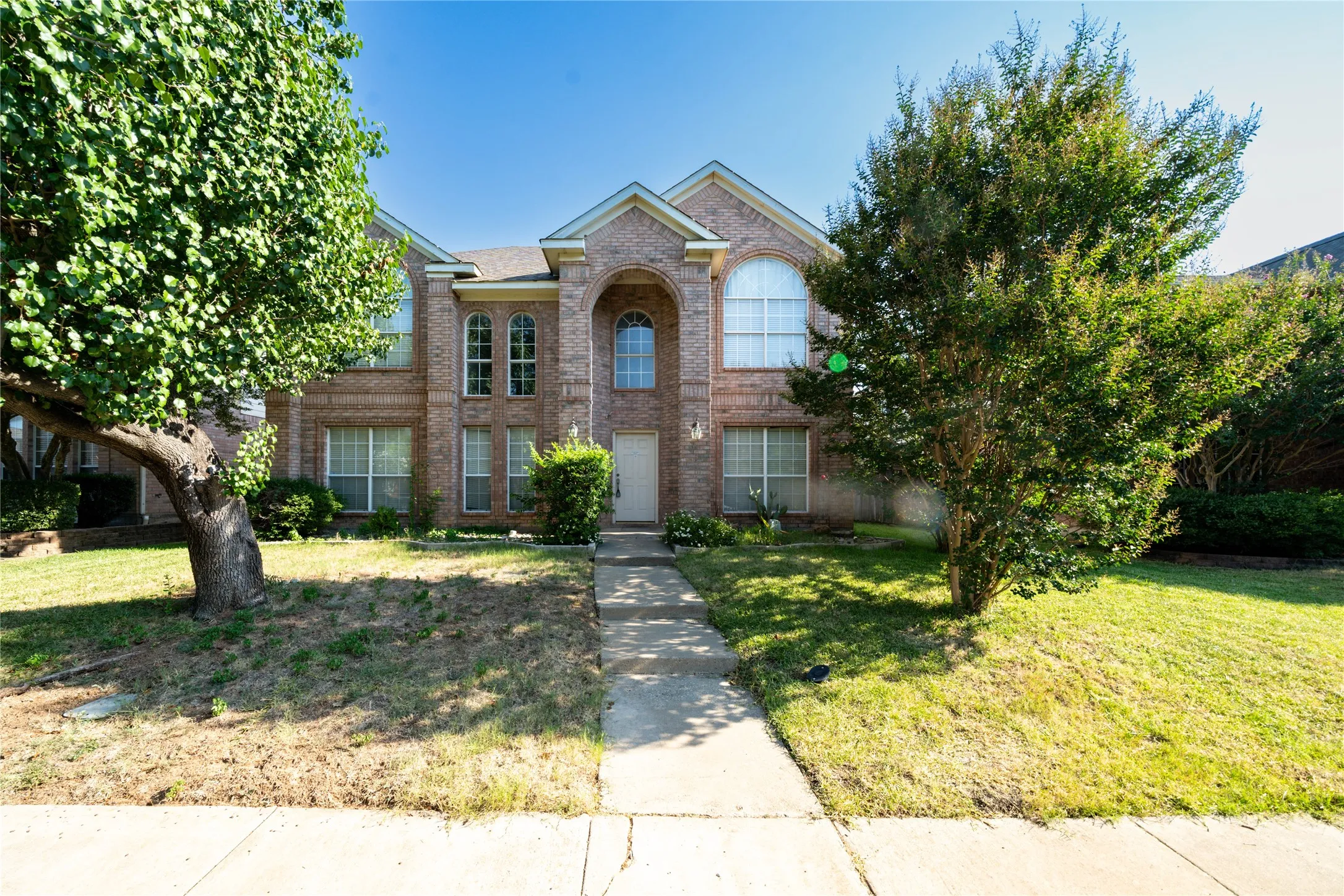 Single Family Residence For Rent in Collin County , 5008 Vineyard Lane, Mc Kinney, Texas 75070, 5 Bedroom, 3 Bathroom, 2 Garage spaces, 2,572 Sqft, built in 1999, mls#21361598, Real Estate Agent in Mc Kinney, Homes For Rent in Collin county, Homes For Rent in Mc Kinney, Realtor in Mc Kinney Texas, Real Estate Brokerage Independent Realty Texas, Luminita Cordes Realtor