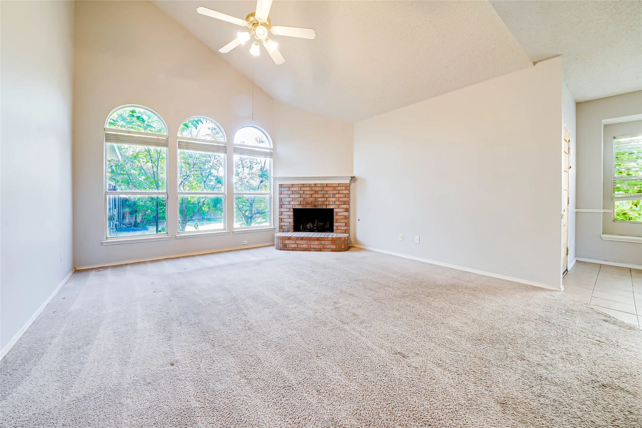 Single Family Residence For Rent in Collin County , 5008 Vineyard Lane, Mc Kinney, Texas 75070, 5 Bedroom, 3 Bathroom, 2 Garage spaces, 2,572 Sqft, built in 1999, mls#21361598, Real Estate Agent in Mc Kinney, Homes For Rent in Collin county, Homes For Rent in Mc Kinney, Realtor in Mc Kinney Texas, Real Estate Brokerage Independent Realty Texas, Luminita Cordes Realtor