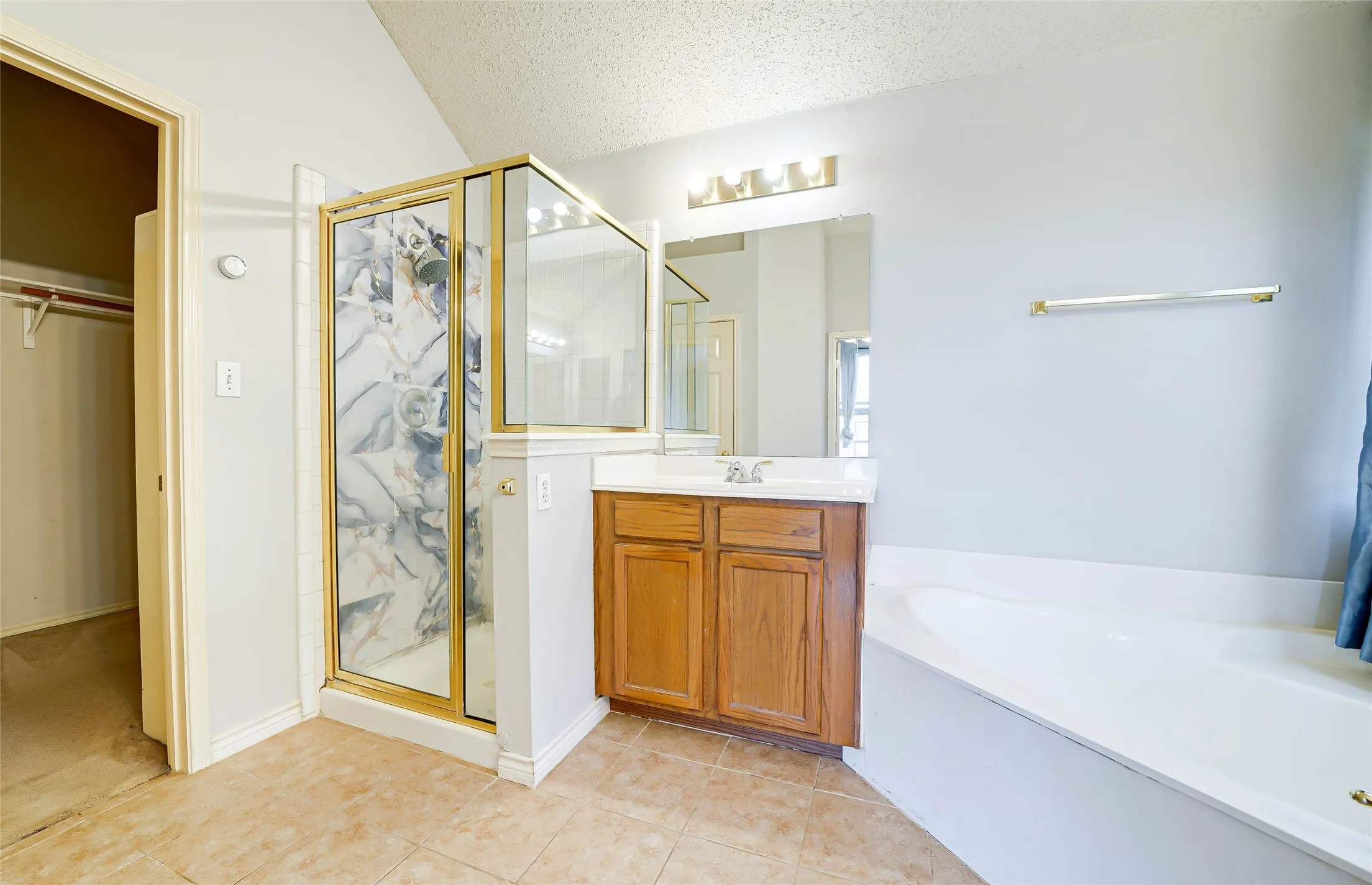 Single Family Residence For Rent in Collin County , 5008 Vineyard Lane, Mc Kinney, Texas 75070, 5 Bedroom, 3 Bathroom, 2 Garage spaces, 2,572 Sqft, built in 1999, mls#21361598, Real Estate Agent in Mc Kinney, Homes For Rent in Collin county, Homes For Rent in Mc Kinney, Realtor in Mc Kinney Texas, Real Estate Brokerage Independent Realty Texas, Luminita Cordes Realtor