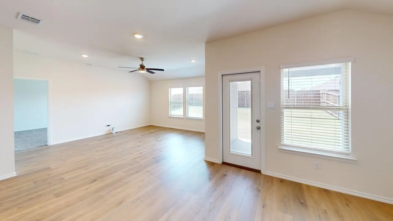 Single Family Residence For Rent in Collin County , 6534 Whitecap Drive, Princeton, Texas 75407, 4 Bedroom, 2 Bathroom, 2 Garage spaces, 1,784 Sqft, built in 2023, mls#21361601, Real Estate Agent in Princeton, Homes For Rent in Collin county, Homes For Rent in Princeton, Realtor in Princeton Texas, Real Estate Brokerage Independent Realty Texas, Luminita Cordes Realtor