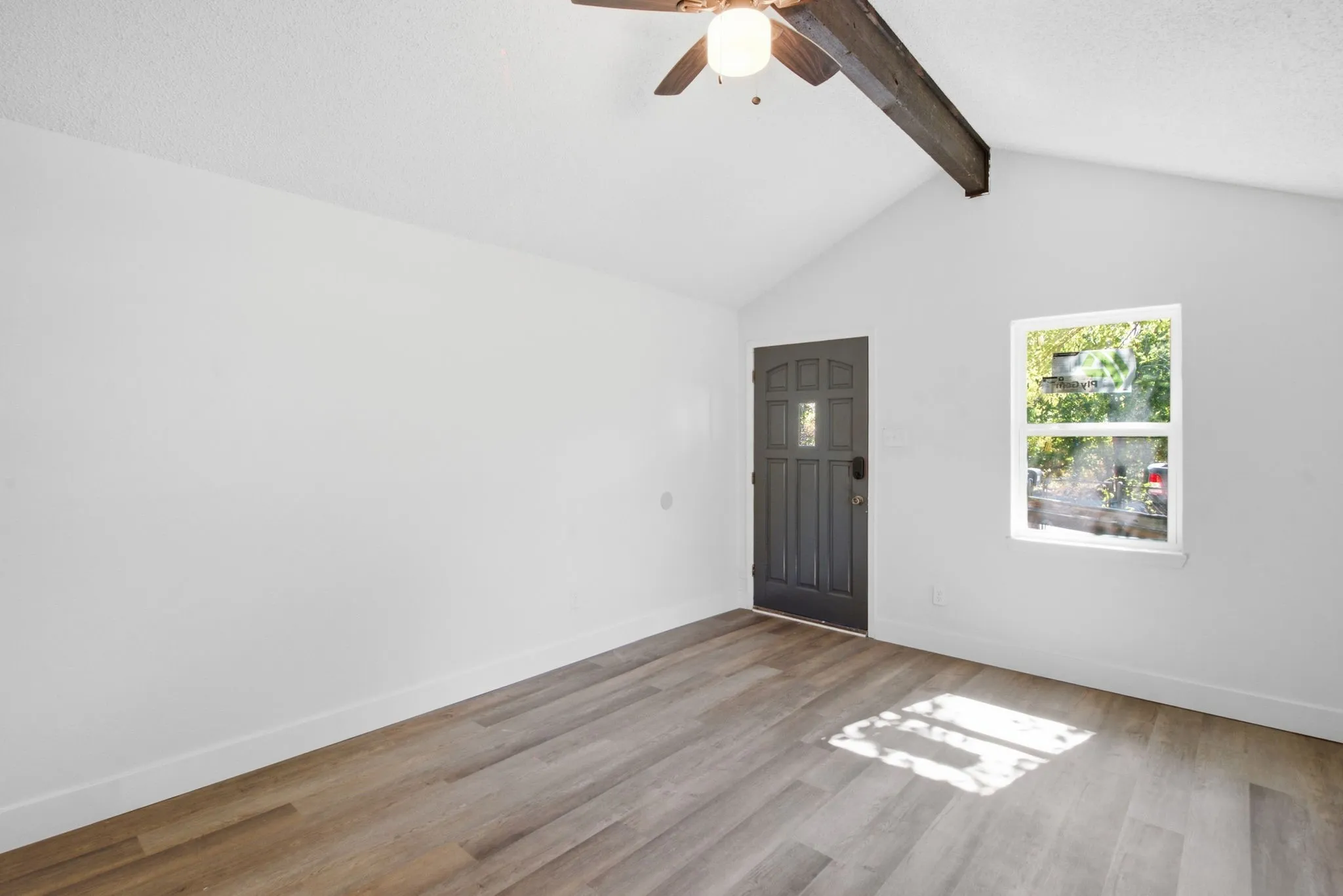 Single Family Residence For Sale in Parker County , 905 N Rusk Street, Weatherford, Texas 76086, 3 Bedroom, 2 Bathroom, Garage spaces, 1,076 Sqft, built in 0, mls#21360732, Real Estate Agent in Weatherford, Homes For Sale in Parker county, Homes For Sale in Weatherford, Realtor in Weatherford Texas, Real Estate Brokerage Independent Realty Texas, Luminita Cordes Realtor