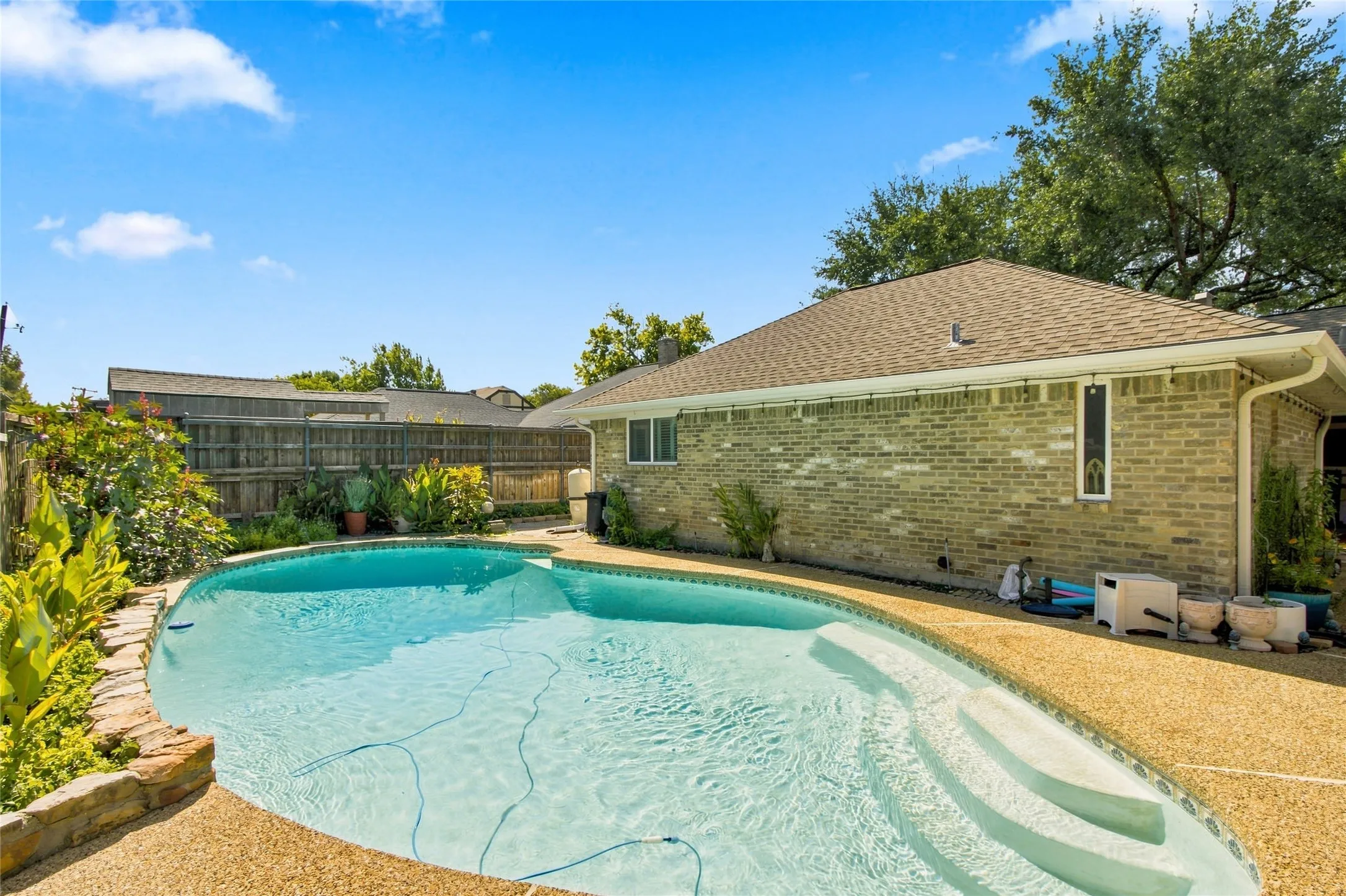 Single Family Residence For Sale in Collin County , 1855 Hatherly Drive, Plano, Texas 75023, 4 Bedroom, 3 Bathroom, 2 Garage spaces, 2,231 Sqft, built in 1976, mls#21361554, Real Estate Agent in Plano, Homes For Sale in Collin county, Homes For Sale in Plano, Realtor in Plano Texas, Real Estate Brokerage Independent Realty Texas, Luminita Cordes Realtor