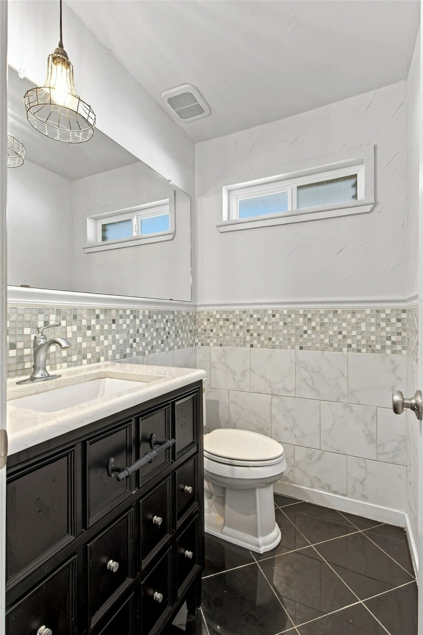 Single Family Residence For Sale in Collin County , 1855 Hatherly Drive, Plano, Texas 75023, 4 Bedroom, 3 Bathroom, 2 Garage spaces, 2,231 Sqft, built in 1976, mls#21361554, Real Estate Agent in Plano, Homes For Sale in Collin county, Homes For Sale in Plano, Realtor in Plano Texas, Real Estate Brokerage Independent Realty Texas, Luminita Cordes Realtor