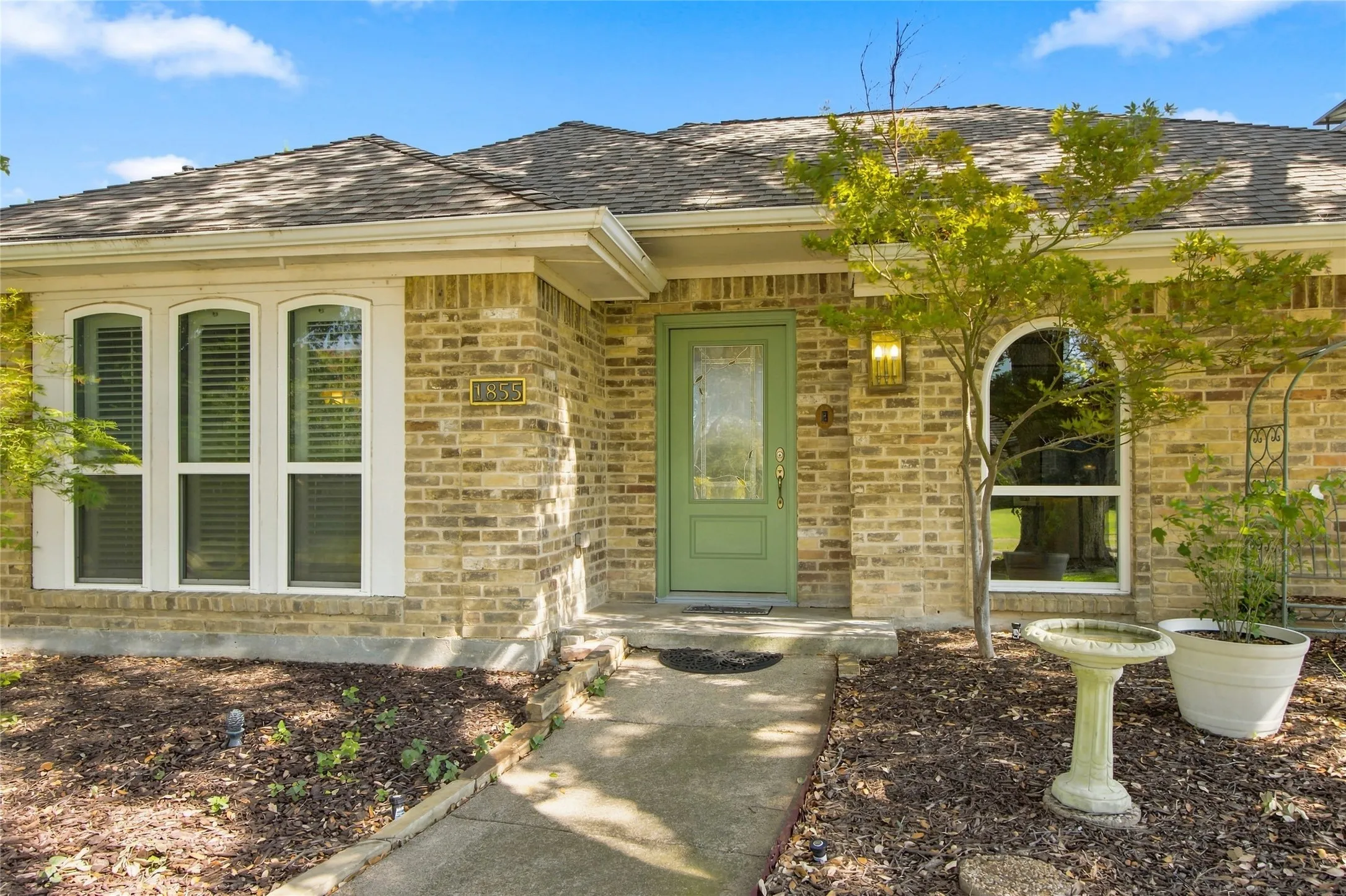 Single Family Residence For Sale in Collin County , 1855 Hatherly Drive, Plano, Texas 75023, 4 Bedroom, 3 Bathroom, 2 Garage spaces, 2,231 Sqft, built in 1976, mls#21361554, Real Estate Agent in Plano, Homes For Sale in Collin county, Homes For Sale in Plano, Realtor in Plano Texas, Real Estate Brokerage Independent Realty Texas, Luminita Cordes Realtor