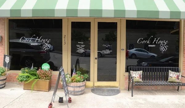 Retail For Sale in Ellis County , 213 E Main Street, Waxahachie, Texas 75165, 0, 0, Garage spaces, 1,475 Sqft, built in 1900, Price $299,999, mls#21361611, Real Estate Agent in Waxahachie, Homes For Sale in Ellis county, Homes For Sale in Waxahachie, Realtor in Waxahachie Texas, Real Estate Brokerage Independent Realty Texas, Luminita Cordes Realtor