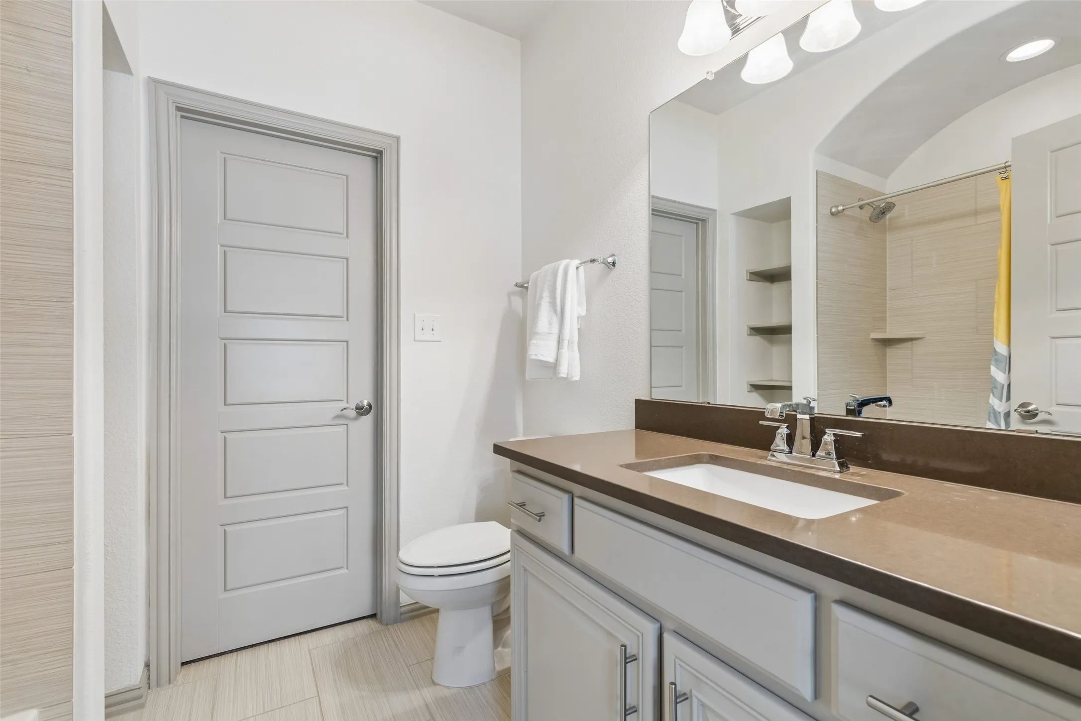 Single Family Residence For Sale in Denton County , 967 Kettledrum Drive, Frisco, Texas 75036, 5 Bedroom, 6 Bathroom, 3 Garage spaces, 4,084 Sqft, built in 2015, mls#21361563, Real Estate Agent in Frisco, Homes For Sale in Denton county, Homes For Sale in Frisco, Realtor in Frisco Texas, Real Estate Brokerage Independent Realty Texas, Luminita Cordes Realtor