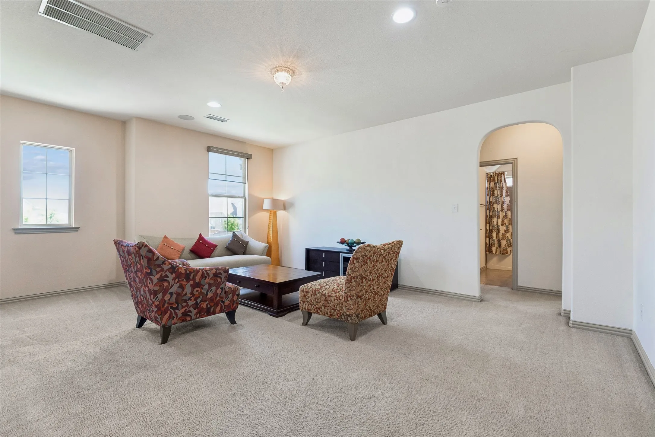 Single Family Residence For Sale in Denton County , 967 Kettledrum Drive, Frisco, Texas 75036, 5 Bedroom, 6 Bathroom, 3 Garage spaces, 4,084 Sqft, built in 2015, mls#21361563, Real Estate Agent in Frisco, Homes For Sale in Denton county, Homes For Sale in Frisco, Realtor in Frisco Texas, Real Estate Brokerage Independent Realty Texas, Luminita Cordes Realtor