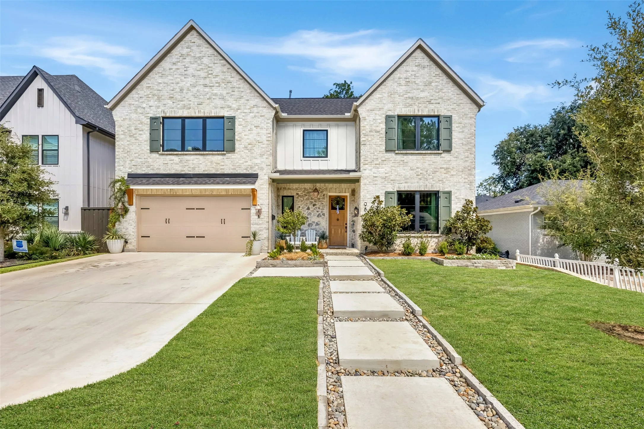 Single Family Residence For Sale in Dallas County , 9840 Gooding Drive, Dallas, Texas 75220, 5 Bedroom, 5 Bathroom, 2 Garage spaces, 3,769 Sqft, built in 2024, mls#21352381, Real Estate Agent in Dallas, Homes For Sale in Dallas county, Homes For Sale in Dallas, Realtor in Dallas Texas, Real Estate Brokerage Independent Realty Texas, Luminita Cordes Realtor