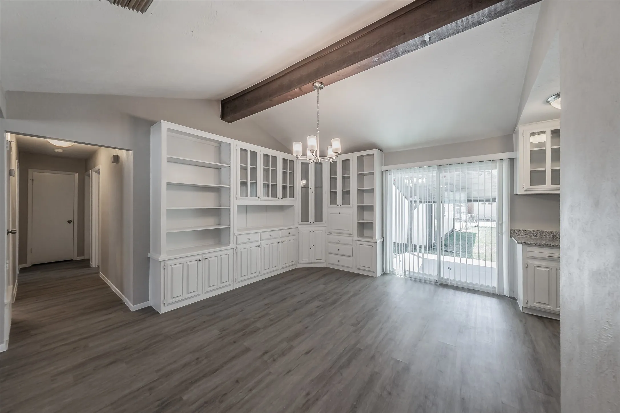 Single Family Residence For Sale in Dallas County , 1546 Oakbrook Street, Lancaster, Texas 75134, 4 Bedroom, 2 Bathroom, 2 Garage spaces, 1,557 Sqft, built in 1972, mls#21361380, Real Estate Agent in Lancaster, Homes For Sale in Dallas county, Homes For Sale in Lancaster, Realtor in Lancaster Texas, Real Estate Brokerage Independent Realty Texas, Luminita Cordes Realtor