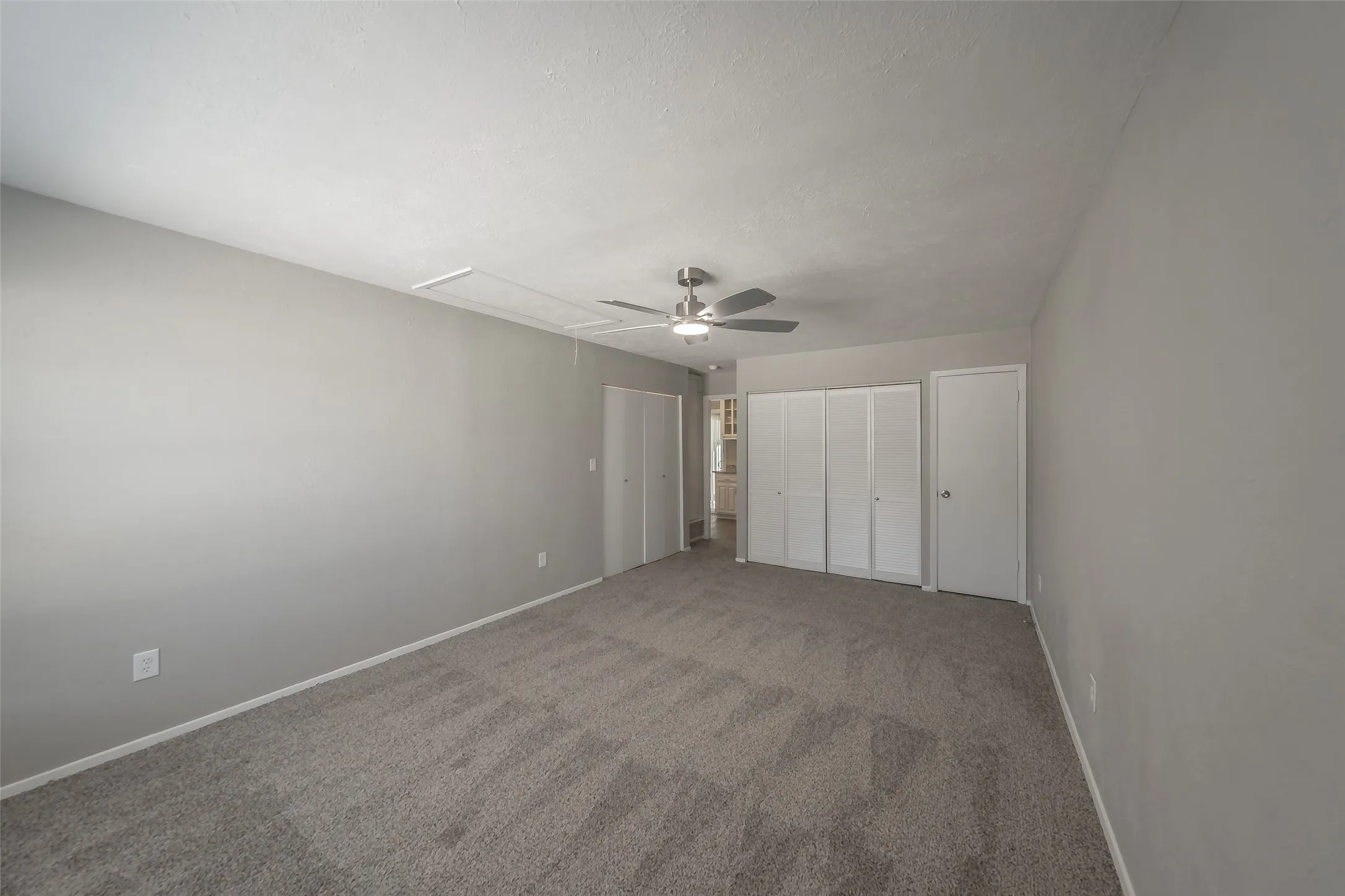 Single Family Residence For Sale in Dallas County , 1546 Oakbrook Street, Lancaster, Texas 75134, 4 Bedroom, 2 Bathroom, 2 Garage spaces, 1,557 Sqft, built in 1972, mls#21361380, Real Estate Agent in Lancaster, Homes For Sale in Dallas county, Homes For Sale in Lancaster, Realtor in Lancaster Texas, Real Estate Brokerage Independent Realty Texas, Luminita Cordes Realtor