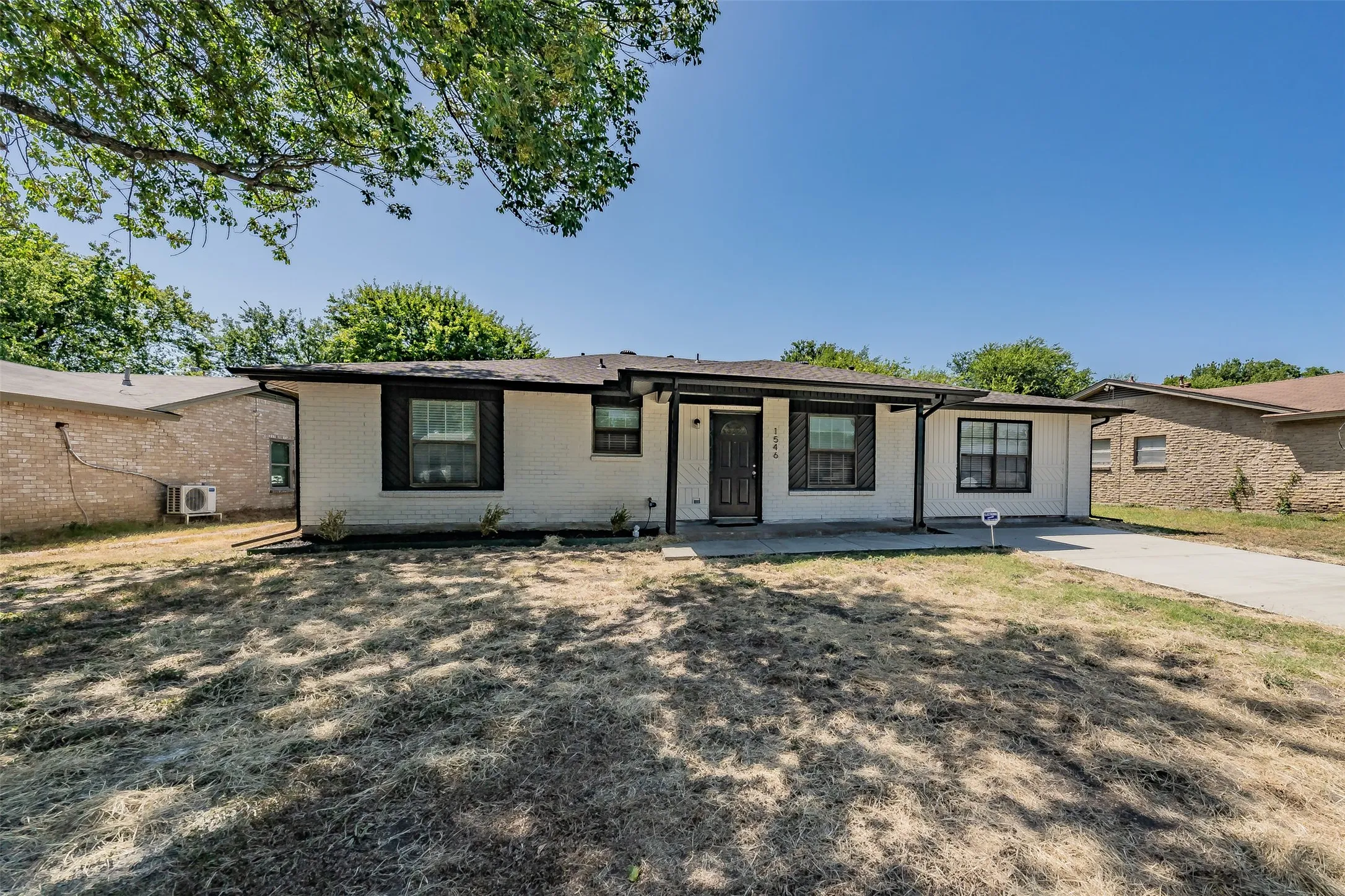 Single Family Residence For Sale in Dallas County , 1546 Oakbrook Street, Lancaster, Texas 75134, 4 Bedroom, 2 Bathroom, 2 Garage spaces, 1,557 Sqft, built in 1972, mls#21361380, Real Estate Agent in Lancaster, Homes For Sale in Dallas county, Homes For Sale in Lancaster, Realtor in Lancaster Texas, Real Estate Brokerage Independent Realty Texas, Luminita Cordes Realtor
