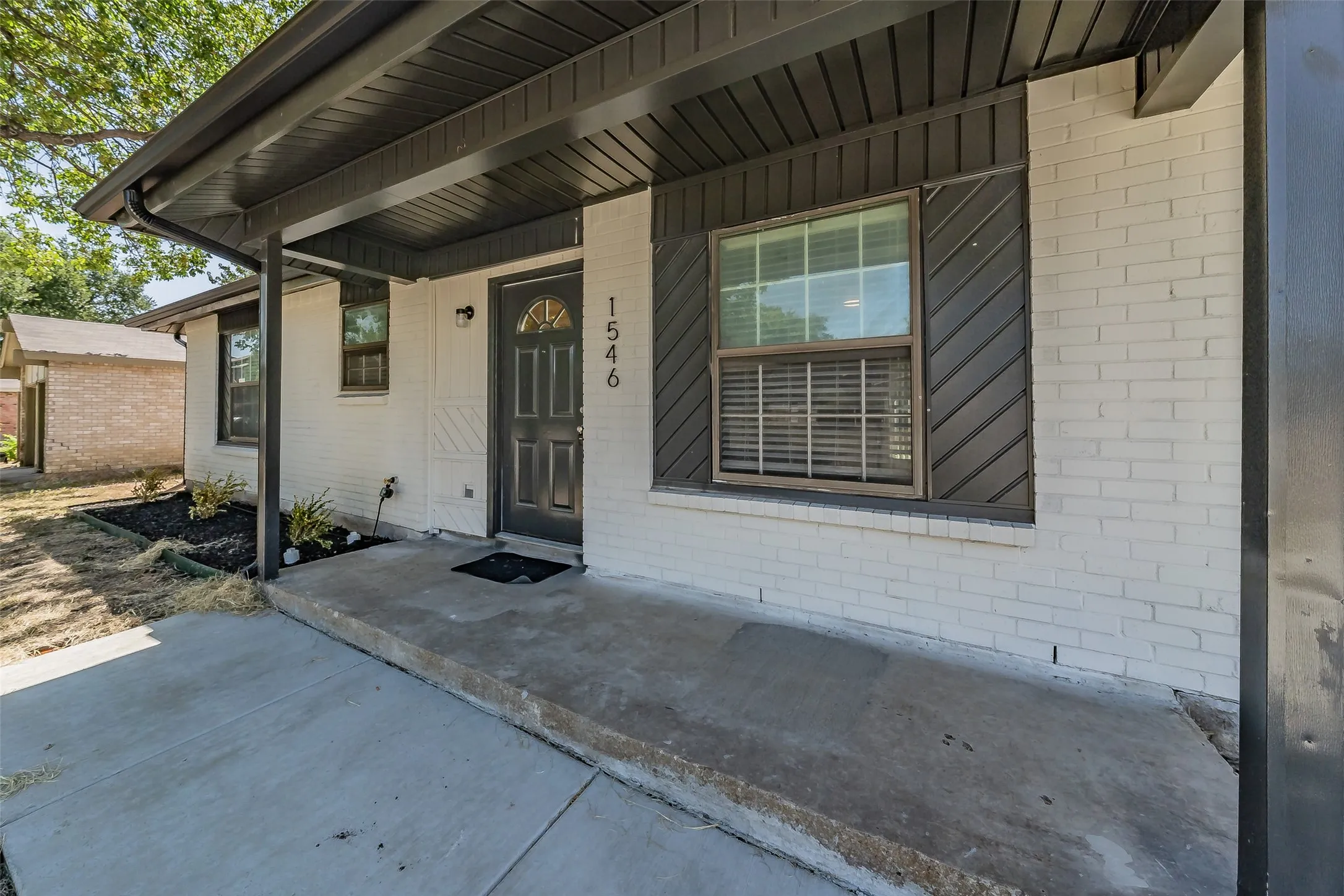Single Family Residence For Sale in Dallas County , 1546 Oakbrook Street, Lancaster, Texas 75134, 4 Bedroom, 2 Bathroom, 2 Garage spaces, 1,557 Sqft, built in 1972, mls#21361380, Real Estate Agent in Lancaster, Homes For Sale in Dallas county, Homes For Sale in Lancaster, Realtor in Lancaster Texas, Real Estate Brokerage Independent Realty Texas, Luminita Cordes Realtor