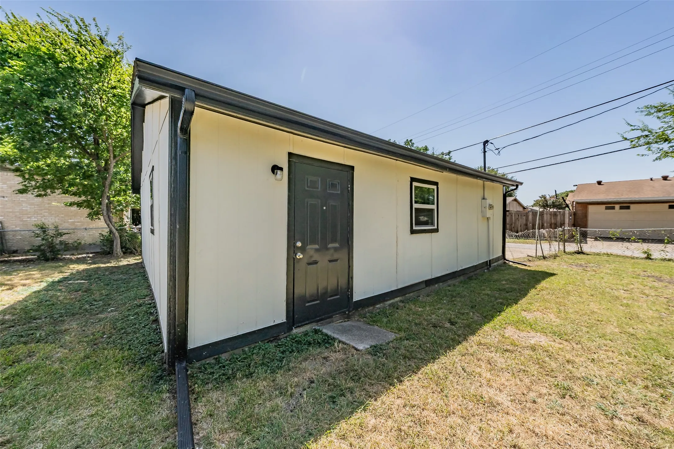 Single Family Residence For Sale in Dallas County , 1546 Oakbrook Street, Lancaster, Texas 75134, 4 Bedroom, 2 Bathroom, 2 Garage spaces, 1,557 Sqft, built in 1972, mls#21361380, Real Estate Agent in Lancaster, Homes For Sale in Dallas county, Homes For Sale in Lancaster, Realtor in Lancaster Texas, Real Estate Brokerage Independent Realty Texas, Luminita Cordes Realtor