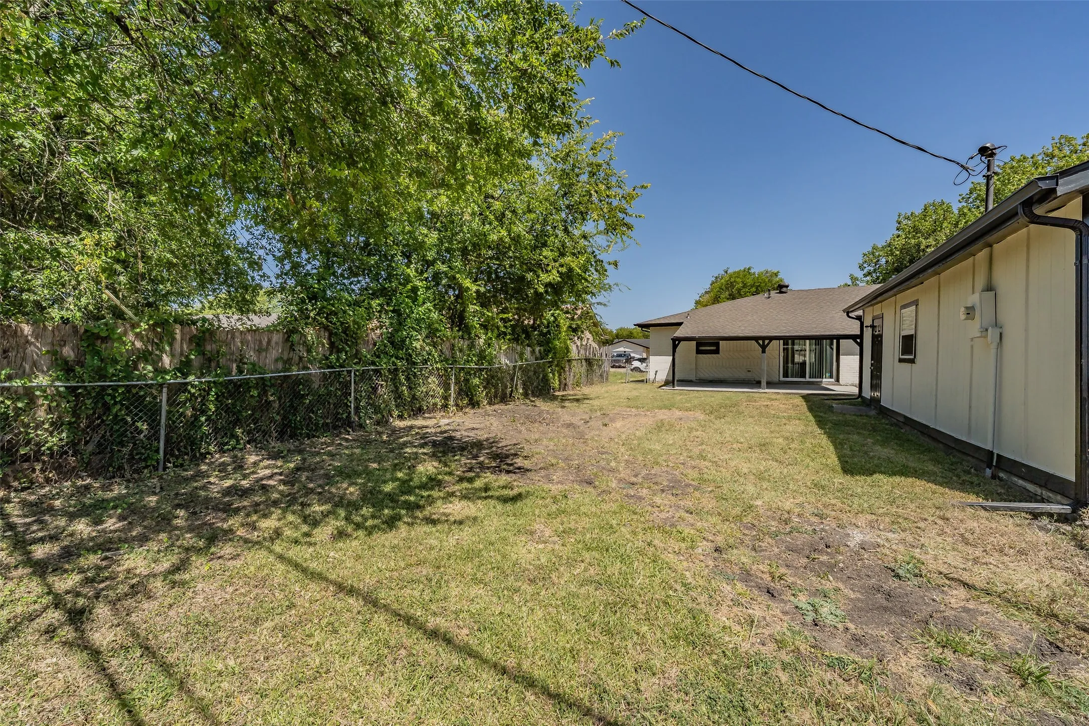 Single Family Residence For Sale in Dallas County , 1546 Oakbrook Street, Lancaster, Texas 75134, 4 Bedroom, 2 Bathroom, 2 Garage spaces, 1,557 Sqft, built in 1972, mls#21361380, Real Estate Agent in Lancaster, Homes For Sale in Dallas county, Homes For Sale in Lancaster, Realtor in Lancaster Texas, Real Estate Brokerage Independent Realty Texas, Luminita Cordes Realtor