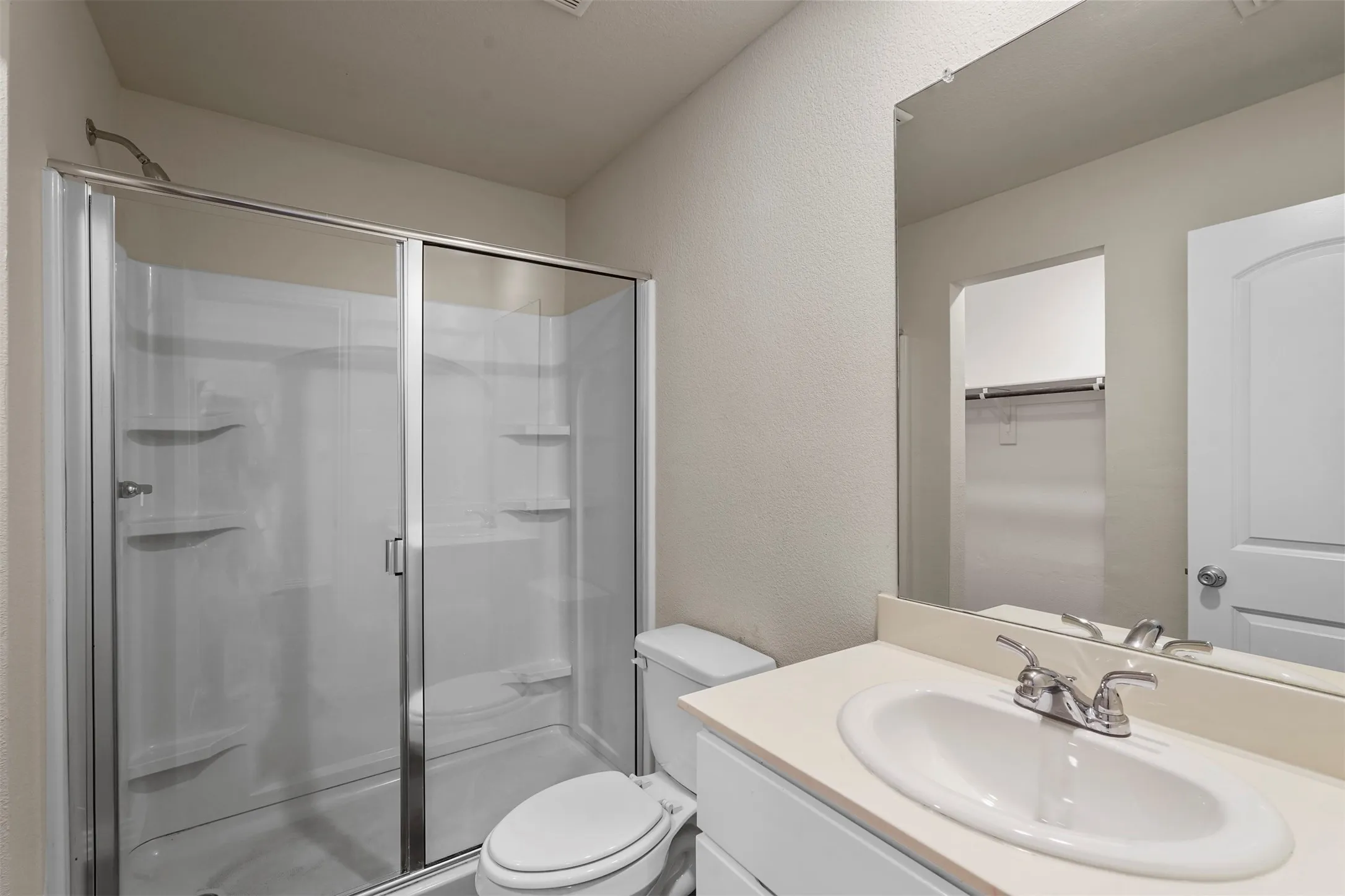 Single Family Residence For Rent in Hunt County , 2208 Sayle Street, Greenville, Texas 75401, 3 Bedroom, 2 Bathroom, 2 Garage spaces, 1,028 Sqft, built in 2022, mls#21361615, Real Estate Agent in Greenville, Homes For Rent in Hunt county, Homes For Rent in Greenville, Realtor in Greenville Texas, Real Estate Brokerage Independent Realty Texas, Luminita Cordes Realtor