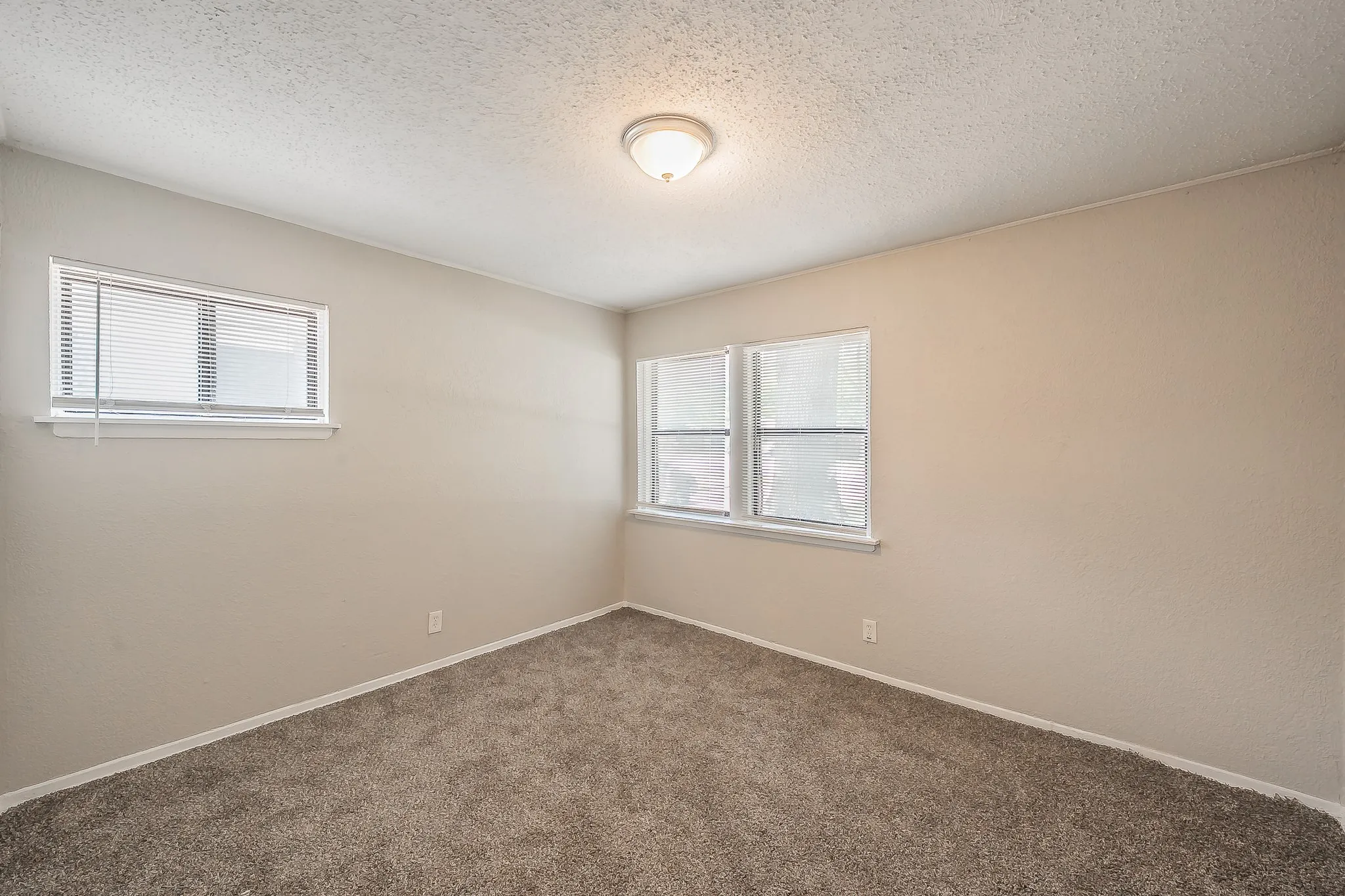 Single Family Residence For Sale in Dallas County , 728 Judy Lane, Seagoville, Texas 75159, 3 Bedroom, 2 Bathroom, 1 Garage spaces, 1,341 Sqft, built in 1955, mls#21358729, Real Estate Agent in Seagoville, Homes For Sale in Dallas county, Homes For Sale in Seagoville, Realtor in Seagoville Texas, Real Estate Brokerage Independent Realty Texas, Luminita Cordes Realtor