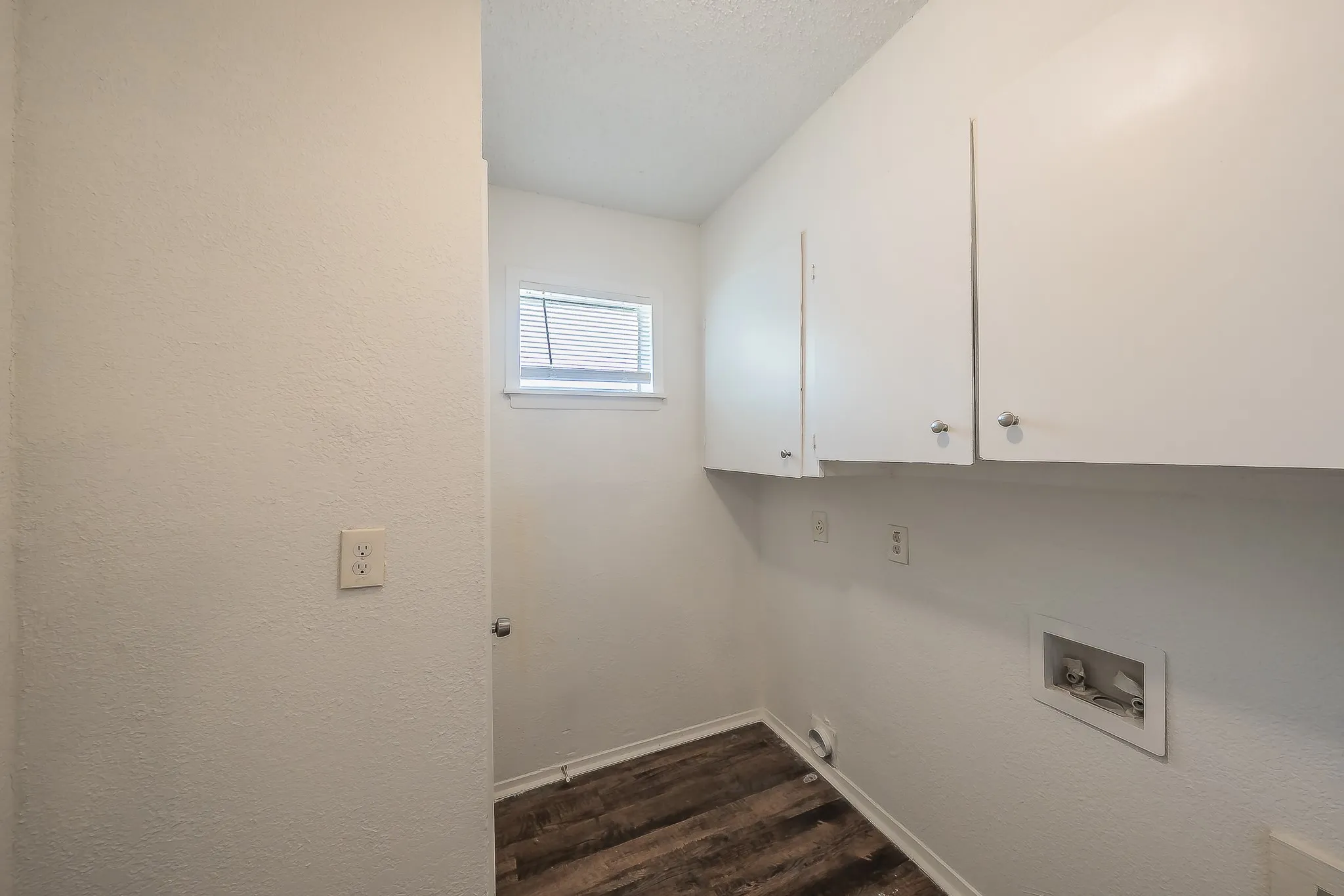 Single Family Residence For Sale in Dallas County , 728 Judy Lane, Seagoville, Texas 75159, 3 Bedroom, 2 Bathroom, 1 Garage spaces, 1,341 Sqft, built in 1955, mls#21358729, Real Estate Agent in Seagoville, Homes For Sale in Dallas county, Homes For Sale in Seagoville, Realtor in Seagoville Texas, Real Estate Brokerage Independent Realty Texas, Luminita Cordes Realtor
