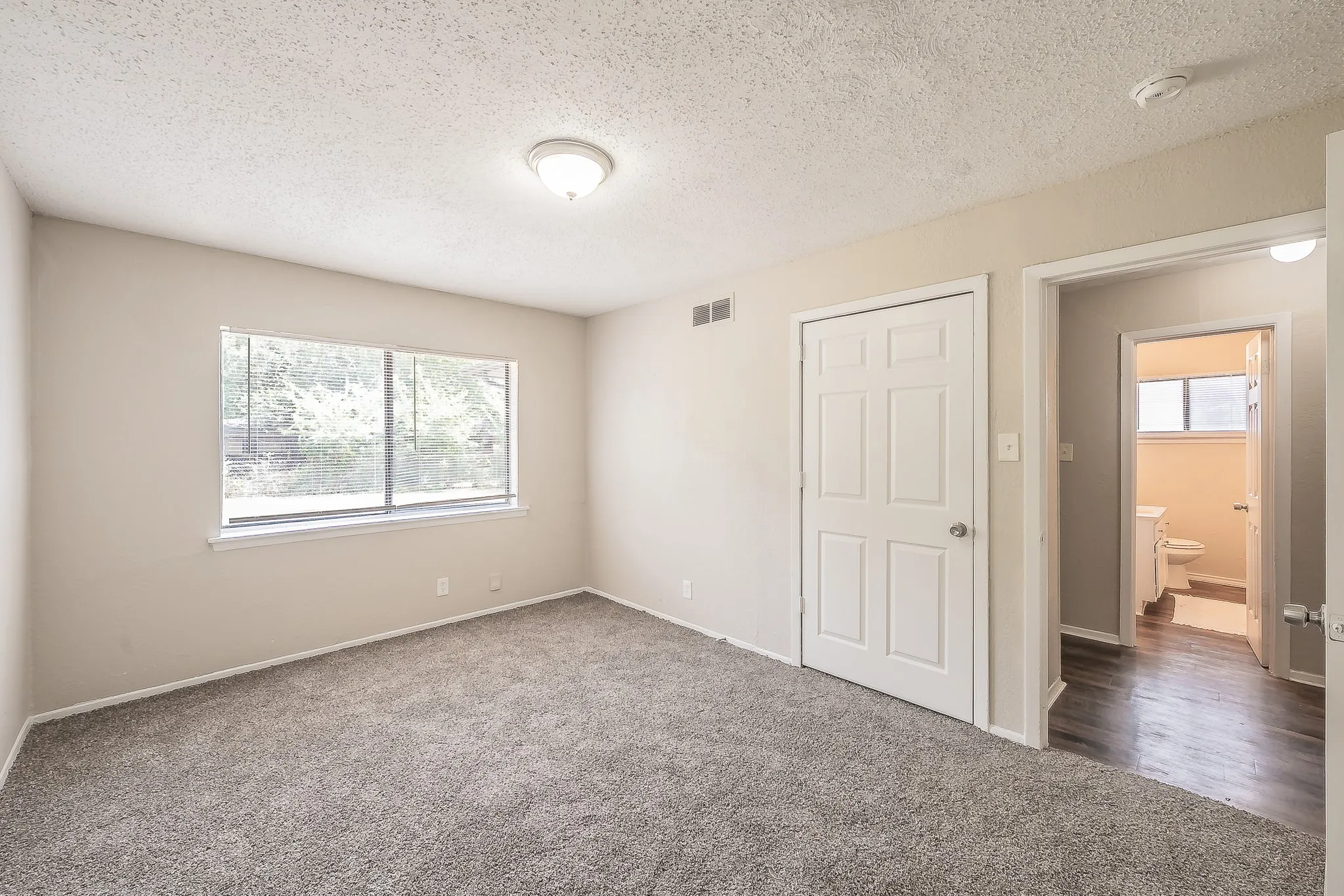 Single Family Residence For Sale in Dallas County , 728 Judy Lane, Seagoville, Texas 75159, 3 Bedroom, 2 Bathroom, 1 Garage spaces, 1,341 Sqft, built in 1955, mls#21358729, Real Estate Agent in Seagoville, Homes For Sale in Dallas county, Homes For Sale in Seagoville, Realtor in Seagoville Texas, Real Estate Brokerage Independent Realty Texas, Luminita Cordes Realtor