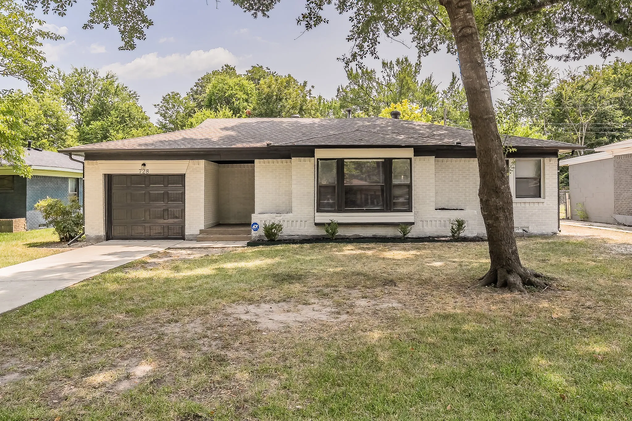 Single Family Residence For Sale in Dallas County , 728 Judy Lane, Seagoville, Texas 75159, 3 Bedroom, 2 Bathroom, 1 Garage spaces, 1,341 Sqft, built in 1955, mls#21358729, Real Estate Agent in Seagoville, Homes For Sale in Dallas county, Homes For Sale in Seagoville, Realtor in Seagoville Texas, Real Estate Brokerage Independent Realty Texas, Luminita Cordes Realtor