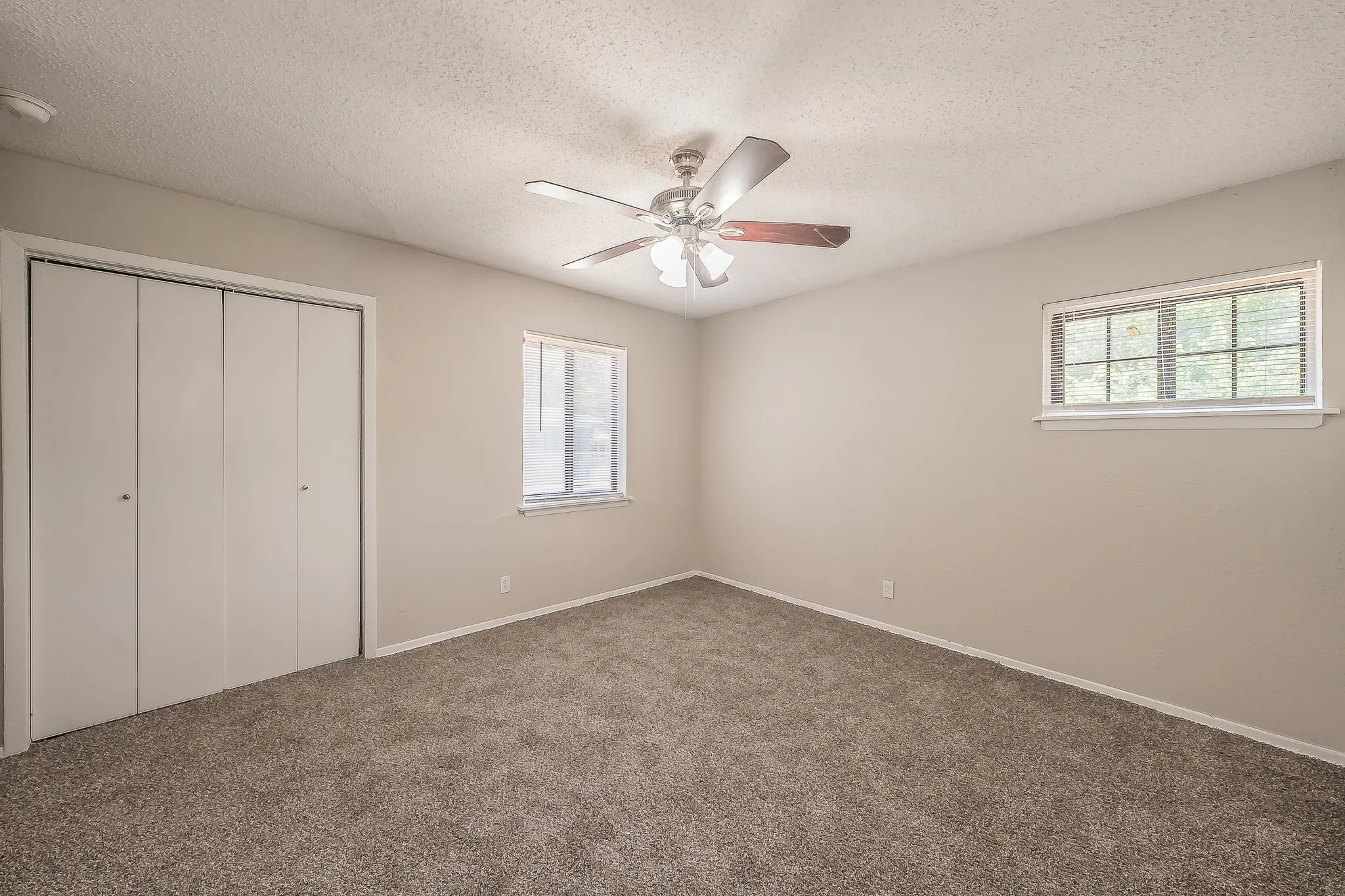 Single Family Residence For Sale in Dallas County , 728 Judy Lane, Seagoville, Texas 75159, 3 Bedroom, 2 Bathroom, 1 Garage spaces, 1,341 Sqft, built in 1955, mls#21358729, Real Estate Agent in Seagoville, Homes For Sale in Dallas county, Homes For Sale in Seagoville, Realtor in Seagoville Texas, Real Estate Brokerage Independent Realty Texas, Luminita Cordes Realtor