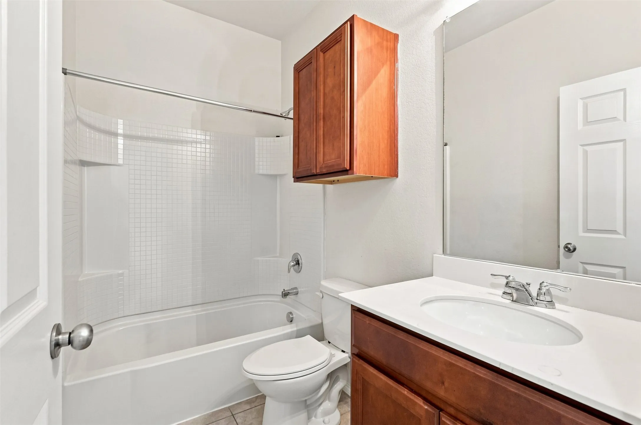 Single Family Residence For Sale in Tarrant County , 2356 Bernese Lane, Fort Worth, Texas 76131, 3 Bedroom, 2 Bathroom, 2 Garage spaces, 1,943 Sqft, built in 2018, mls#21361630, Real Estate Agent in Fort Worth, Homes For Sale in Tarrant county, Homes For Sale in Fort Worth, Realtor in Fort Worth Texas, Real Estate Brokerage Independent Realty Texas, Luminita Cordes Realtor