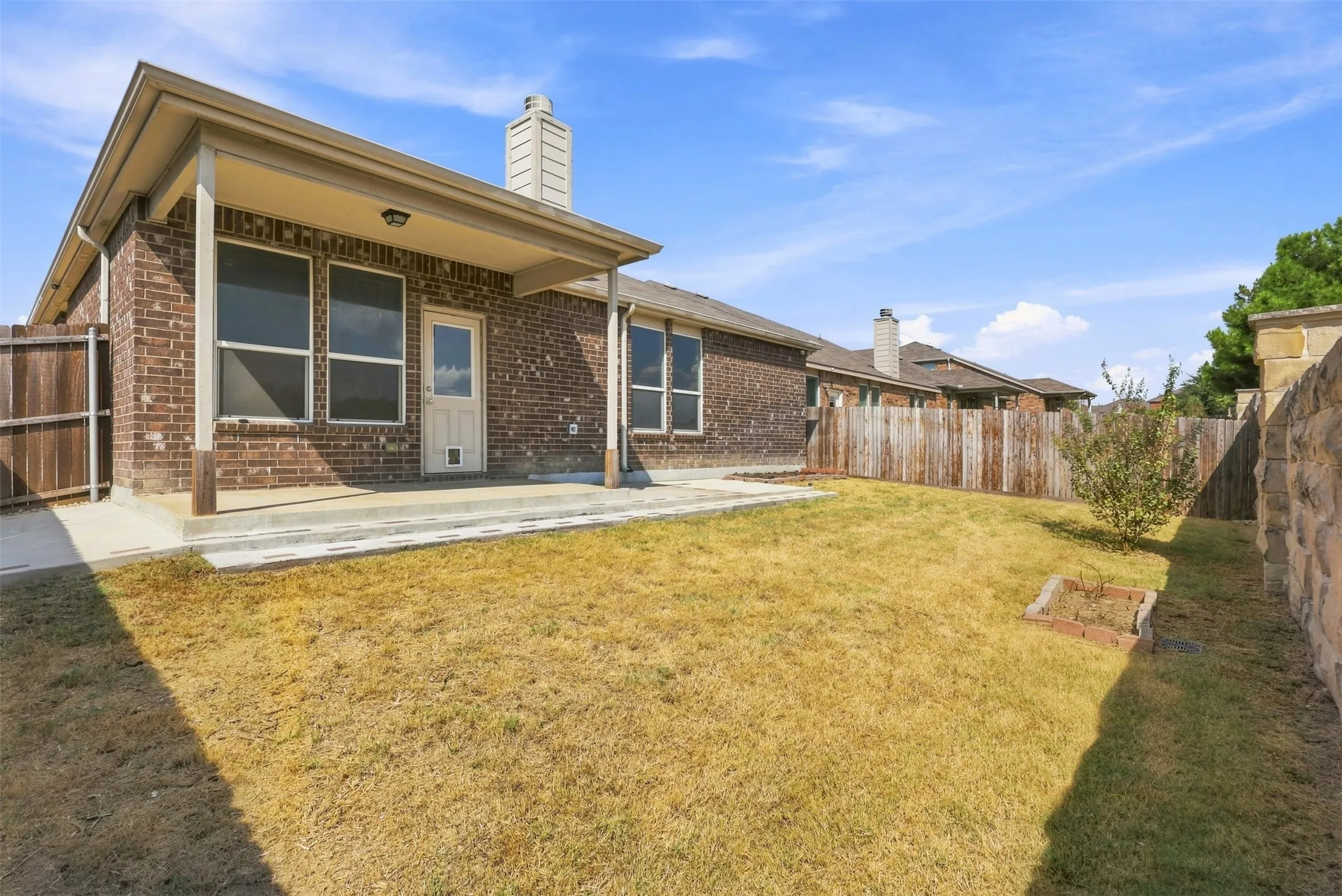Single Family Residence For Sale in Tarrant County , 2356 Bernese Lane, Fort Worth, Texas 76131, 3 Bedroom, 2 Bathroom, 2 Garage spaces, 1,943 Sqft, built in 2018, mls#21361630, Real Estate Agent in Fort Worth, Homes For Sale in Tarrant county, Homes For Sale in Fort Worth, Realtor in Fort Worth Texas, Real Estate Brokerage Independent Realty Texas, Luminita Cordes Realtor