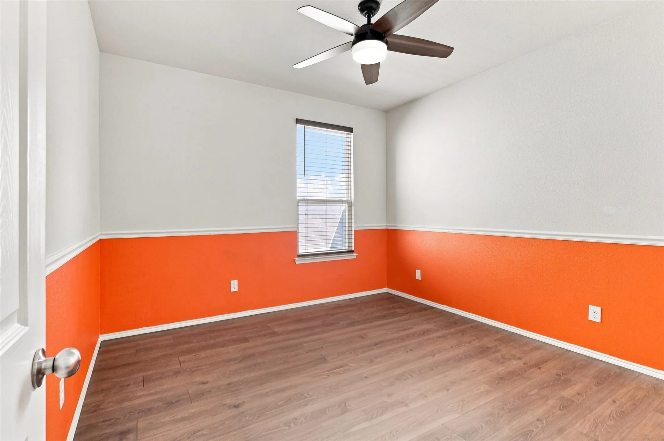 Single Family Residence For Sale in Tarrant County , 2356 Bernese Lane, Fort Worth, Texas 76131, 3 Bedroom, 2 Bathroom, 2 Garage spaces, 1,943 Sqft, built in 2018, mls#21361630, Real Estate Agent in Fort Worth, Homes For Sale in Tarrant county, Homes For Sale in Fort Worth, Realtor in Fort Worth Texas, Real Estate Brokerage Independent Realty Texas, Luminita Cordes Realtor