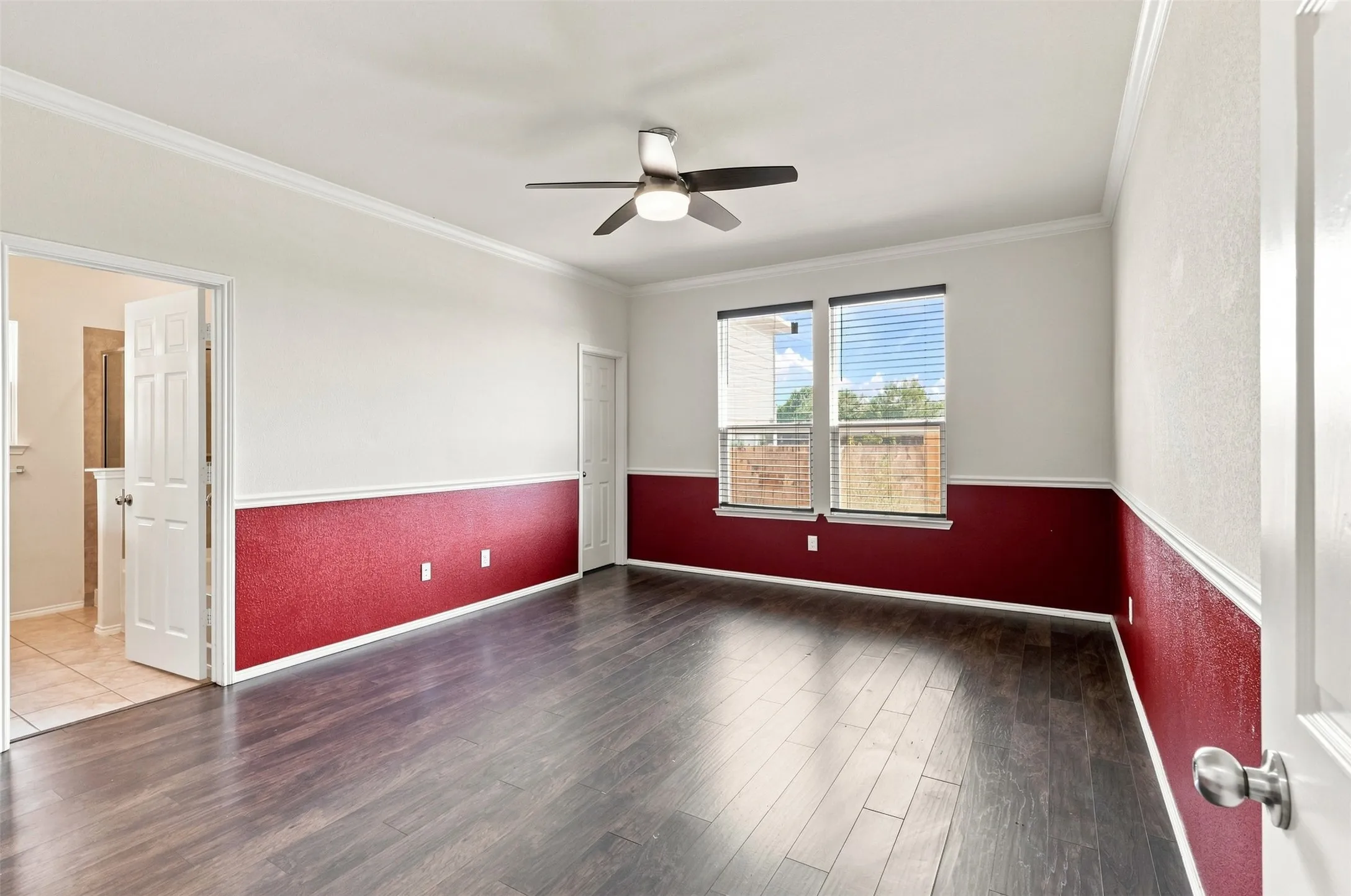 Single Family Residence For Sale in Tarrant County , 2356 Bernese Lane, Fort Worth, Texas 76131, 3 Bedroom, 2 Bathroom, 2 Garage spaces, 1,943 Sqft, built in 2018, mls#21361630, Real Estate Agent in Fort Worth, Homes For Sale in Tarrant county, Homes For Sale in Fort Worth, Realtor in Fort Worth Texas, Real Estate Brokerage Independent Realty Texas, Luminita Cordes Realtor