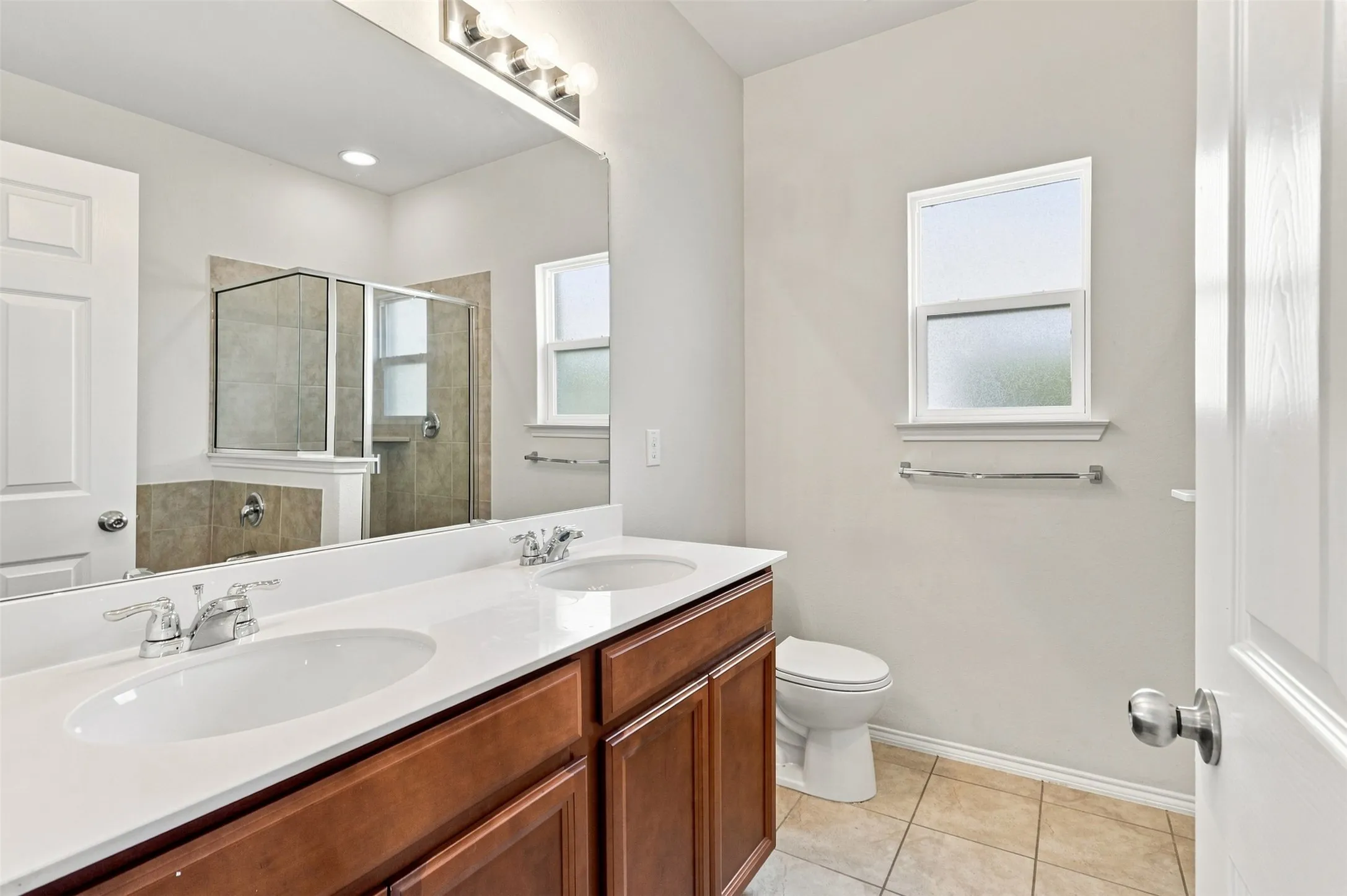 Single Family Residence For Sale in Tarrant County , 2356 Bernese Lane, Fort Worth, Texas 76131, 3 Bedroom, 2 Bathroom, 2 Garage spaces, 1,943 Sqft, built in 2018, mls#21361630, Real Estate Agent in Fort Worth, Homes For Sale in Tarrant county, Homes For Sale in Fort Worth, Realtor in Fort Worth Texas, Real Estate Brokerage Independent Realty Texas, Luminita Cordes Realtor