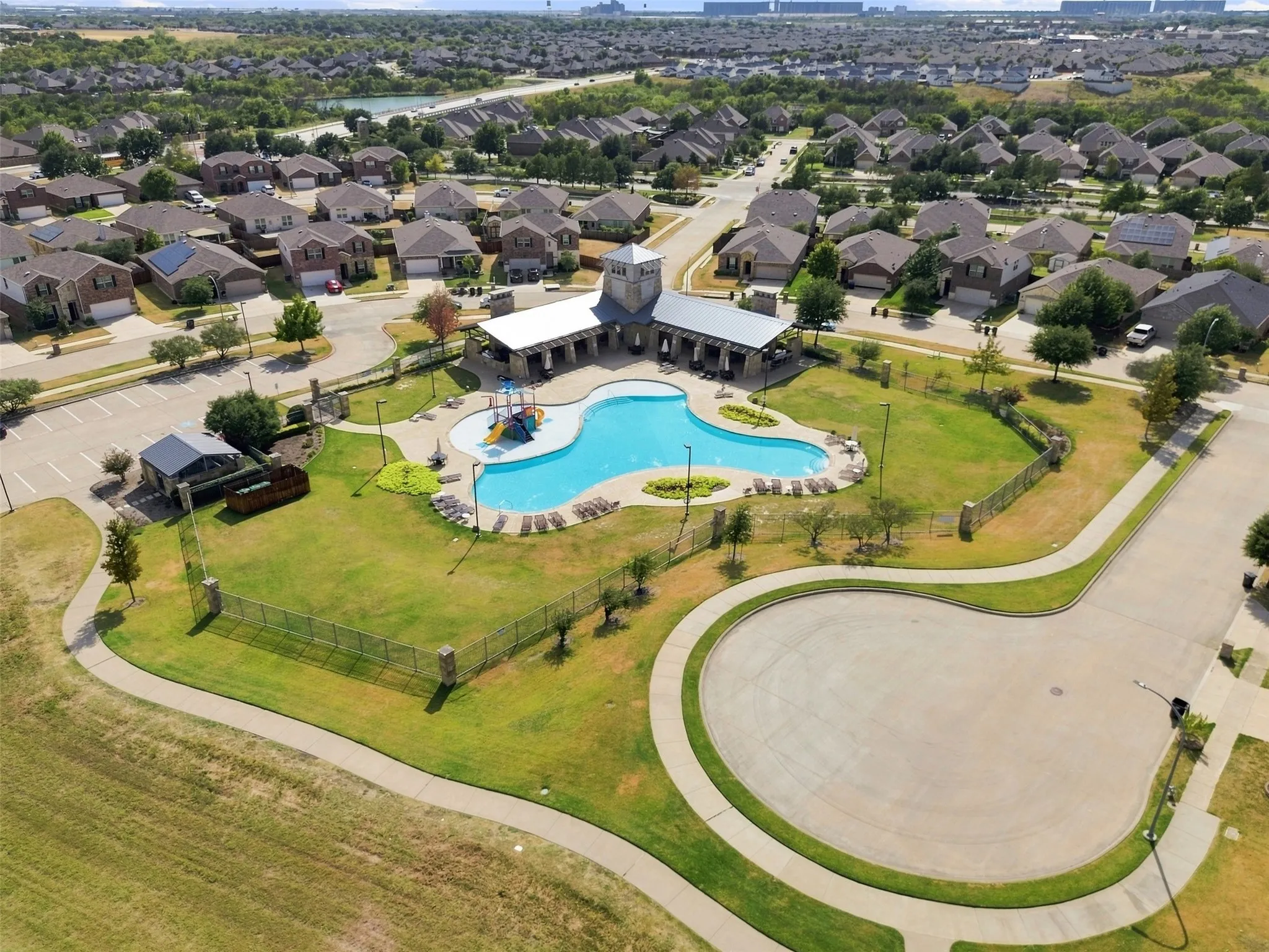 Single Family Residence For Sale in Tarrant County , 2356 Bernese Lane, Fort Worth, Texas 76131, 3 Bedroom, 2 Bathroom, 2 Garage spaces, 1,943 Sqft, built in 2018, mls#21361630, Real Estate Agent in Fort Worth, Homes For Sale in Tarrant county, Homes For Sale in Fort Worth, Realtor in Fort Worth Texas, Real Estate Brokerage Independent Realty Texas, Luminita Cordes Realtor