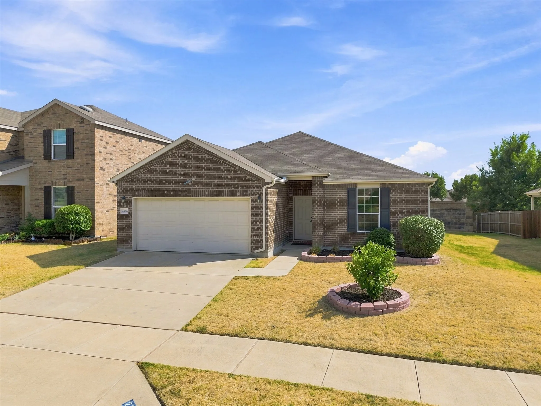 Single Family Residence For Sale in Tarrant County , 2356 Bernese Lane, Fort Worth, Texas 76131, 3 Bedroom, 2 Bathroom, 2 Garage spaces, 1,943 Sqft, built in 2018, mls#21361630, Real Estate Agent in Fort Worth, Homes For Sale in Tarrant county, Homes For Sale in Fort Worth, Realtor in Fort Worth Texas, Real Estate Brokerage Independent Realty Texas, Luminita Cordes Realtor