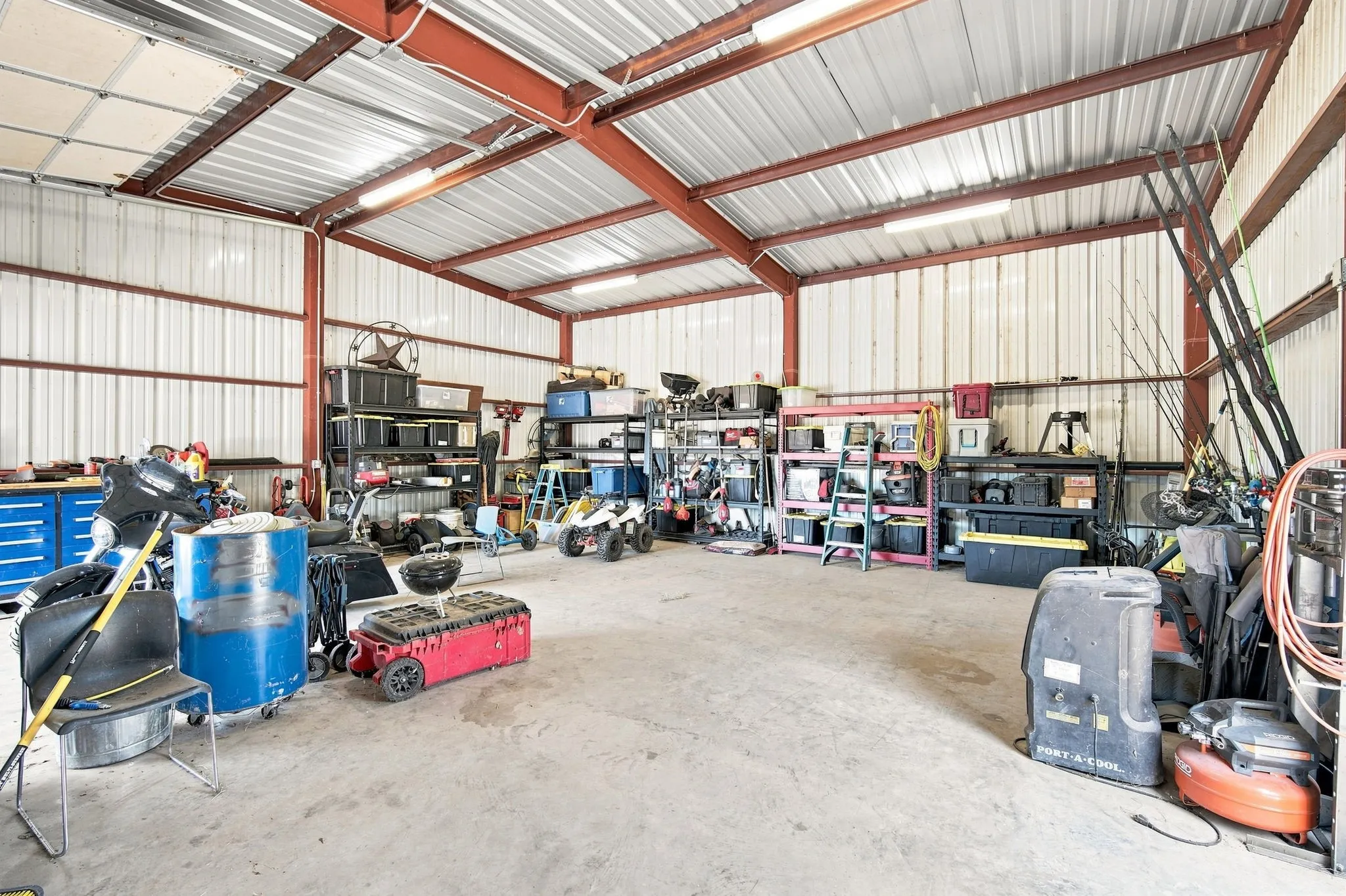 Single Family Residence For Sale in Bosque County , 322 Fm 927, Morgan, Texas 76671, 4 Bedroom, 3 Bathroom, 4 Garage spaces, 3,672 Sqft, built in 1999, mls#21360212, Real Estate Agent in Morgan, Homes For Sale in Bosque county, Homes For Sale in Morgan, Realtor in Morgan Texas, Real Estate Brokerage Independent Realty Texas, Luminita Cordes Realtor