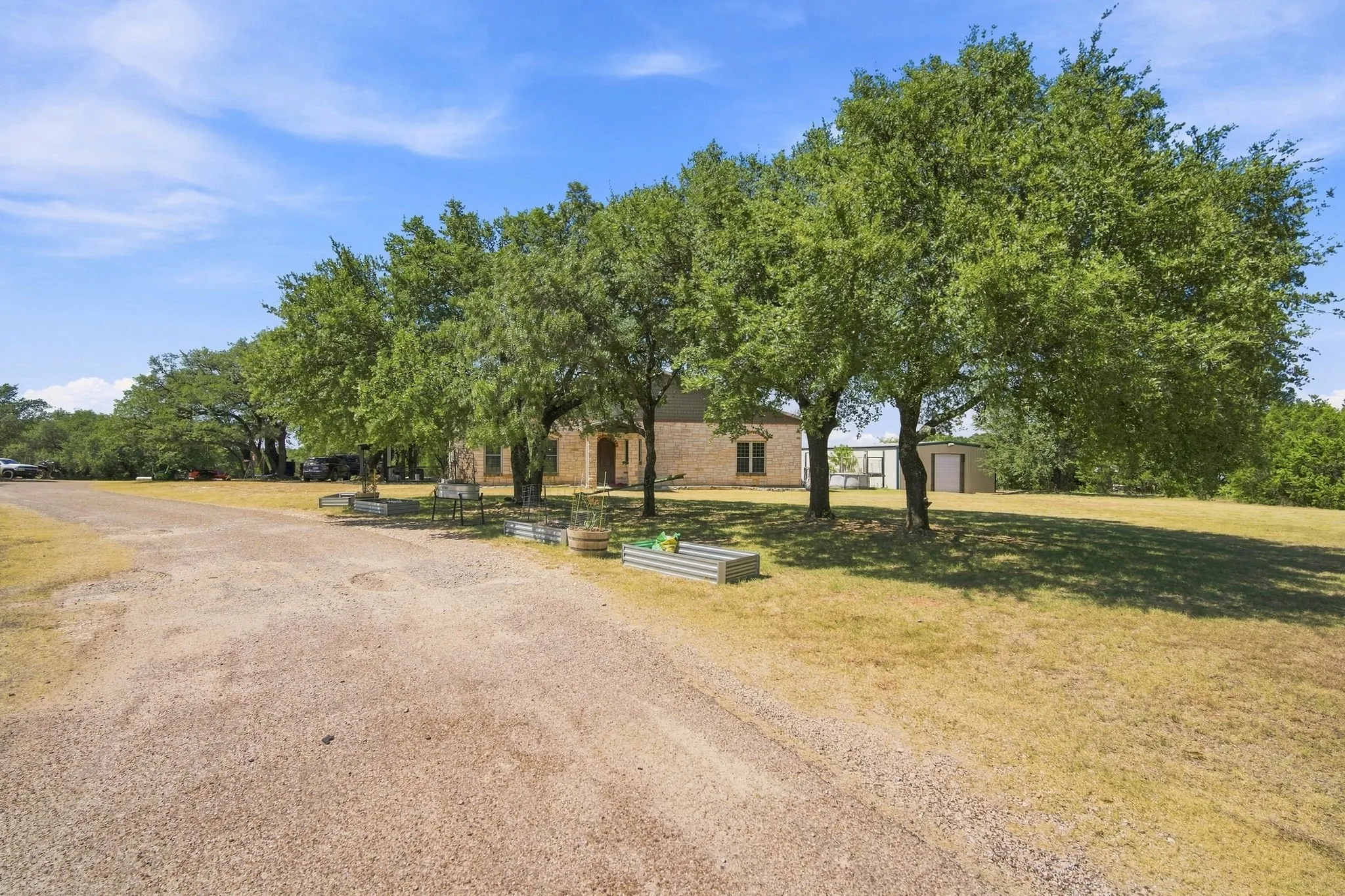 Single Family Residence For Sale in Bosque County , 322 Fm 927, Morgan, Texas 76671, 4 Bedroom, 3 Bathroom, 4 Garage spaces, 3,672 Sqft, built in 1999, mls#21360212, Real Estate Agent in Morgan, Homes For Sale in Bosque county, Homes For Sale in Morgan, Realtor in Morgan Texas, Real Estate Brokerage Independent Realty Texas, Luminita Cordes Realtor