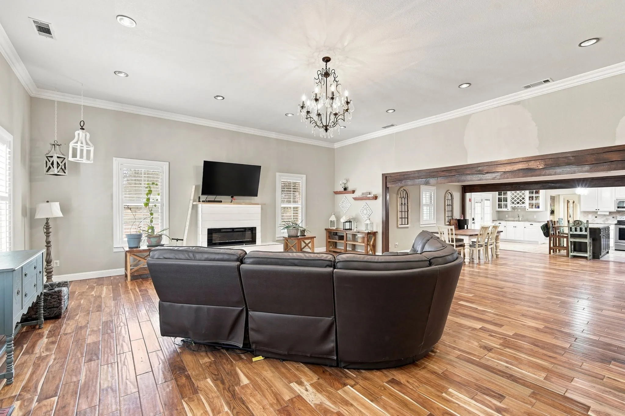 Single Family Residence For Sale in Bosque County , 322 Fm 927, Morgan, Texas 76671, 4 Bedroom, 3 Bathroom, 4 Garage spaces, 3,672 Sqft, built in 1999, mls#21360212, Real Estate Agent in Morgan, Homes For Sale in Bosque county, Homes For Sale in Morgan, Realtor in Morgan Texas, Real Estate Brokerage Independent Realty Texas, Luminita Cordes Realtor