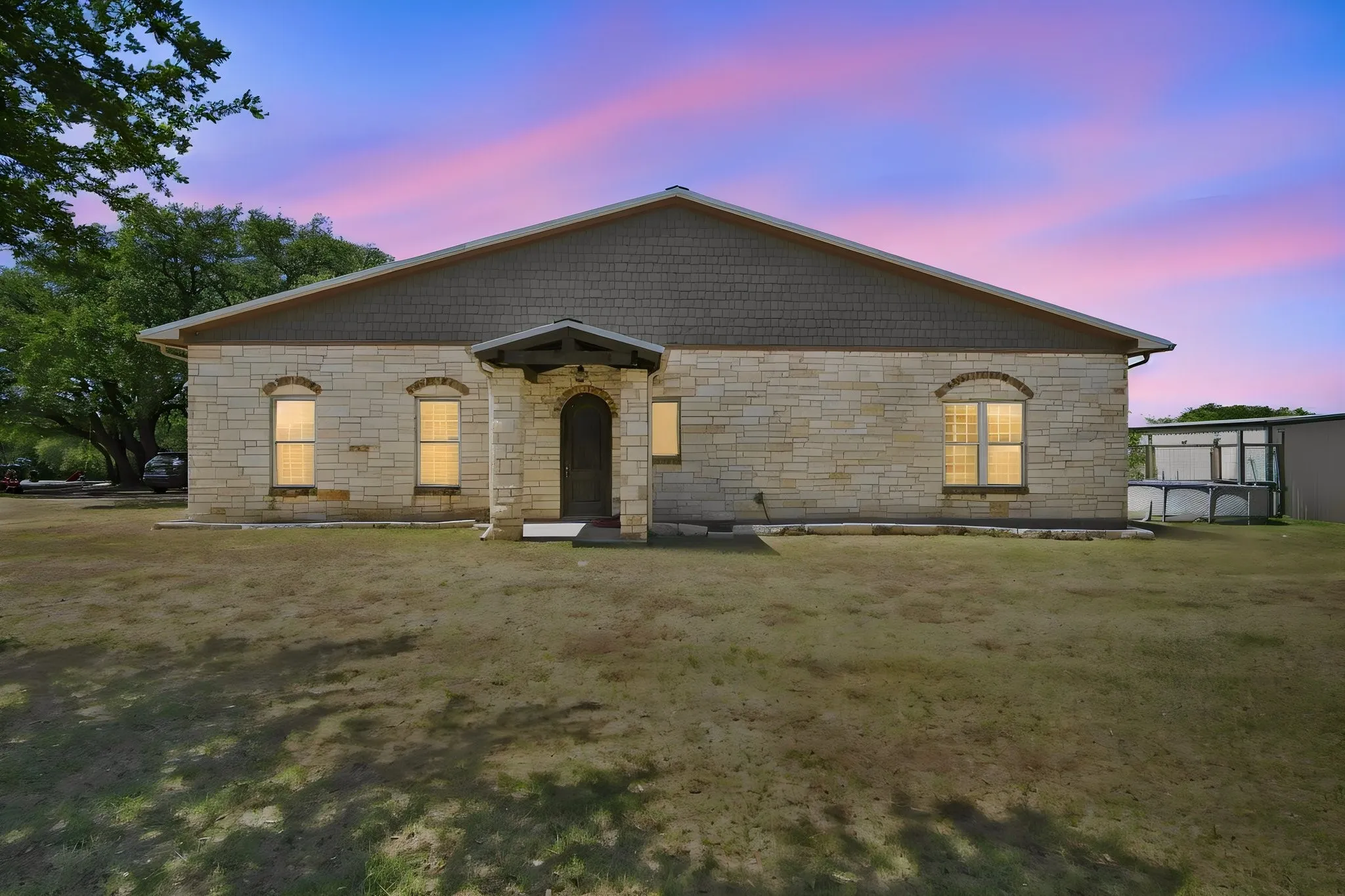 Single Family Residence For Sale in Bosque County , 322 Fm 927, Morgan, Texas 76671, 4 Bedroom, 3 Bathroom, 4 Garage spaces, 3,672 Sqft, built in 1999, mls#21360212, Real Estate Agent in Morgan, Homes For Sale in Bosque county, Homes For Sale in Morgan, Realtor in Morgan Texas, Real Estate Brokerage Independent Realty Texas, Luminita Cordes Realtor