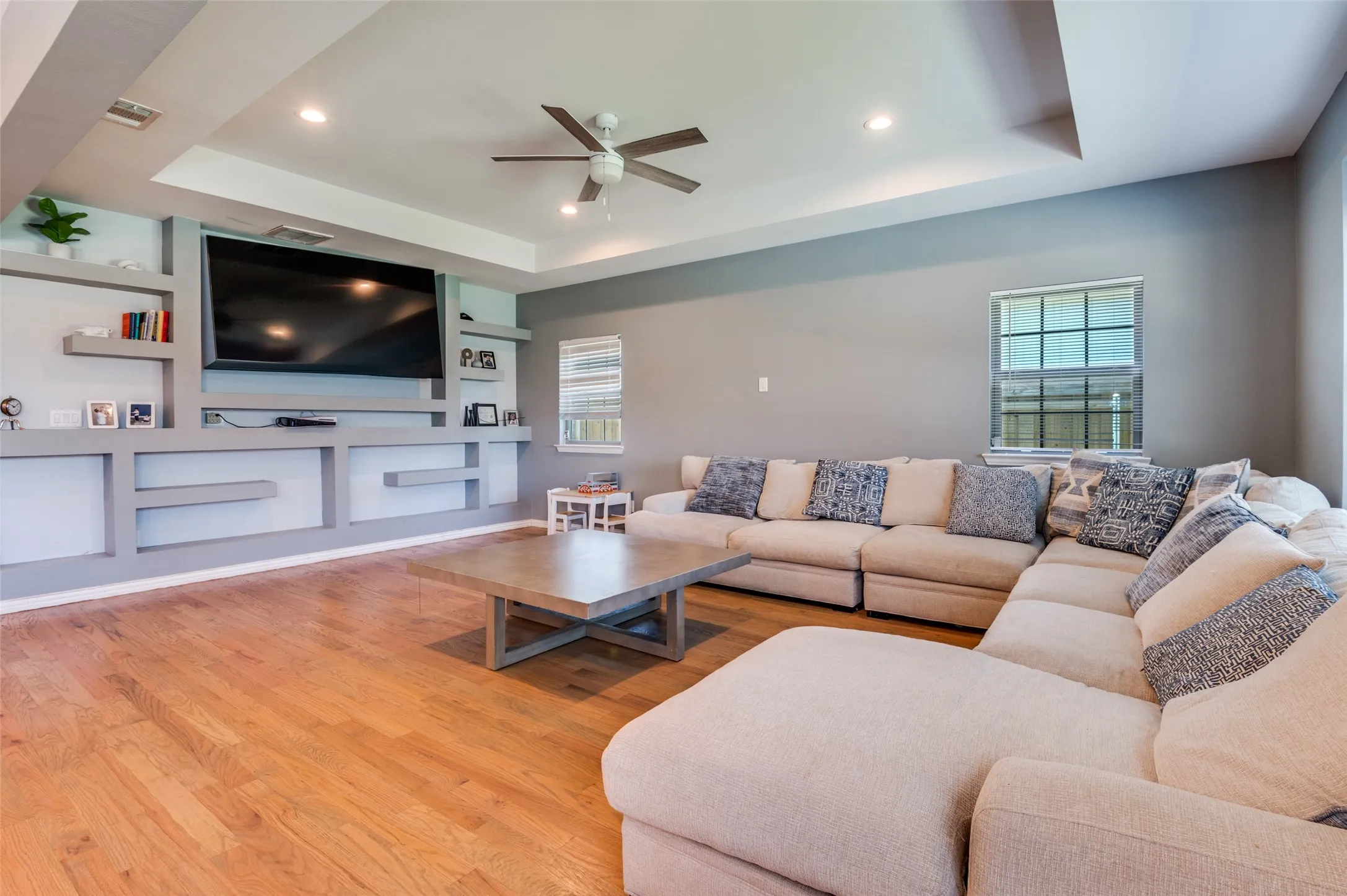 Lots of sitting room!