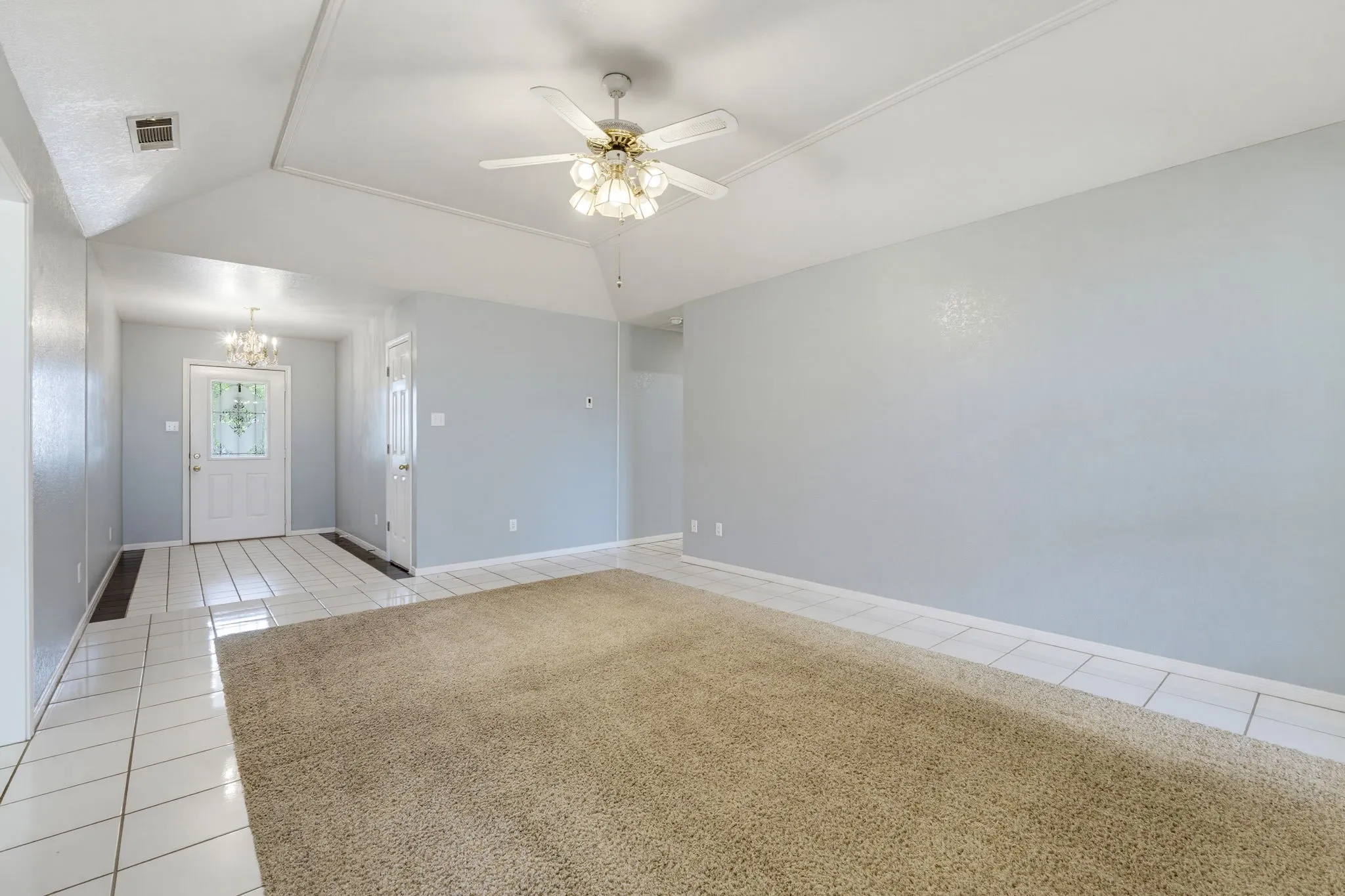 Single Family Residence For Sale in Lampasas County , 148 Sunflower, Lampasas, Texas 76550, 3 Bedroom, 2 Bathroom, 2 Garage spaces, 1,660 Sqft, built in 1996, mls#21361621, Real Estate Agent in Lampasas, Homes For Sale in Lampasas county, Homes For Sale in Lampasas, Realtor in Lampasas Texas, Real Estate Brokerage Independent Realty Texas, Luminita Cordes Realtor
