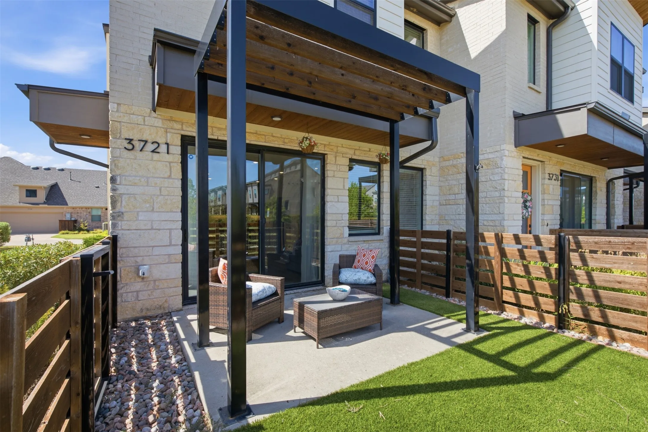 Townhouse For Sale in Denton County , 3721 Pine Leaf Lane, Prosper, Texas 75078, 2 Bedroom, 3 Bathroom, 2 Garage spaces, 1,466 Sqft, built in 2020, mls#21359041, Real Estate Agent in Prosper, Homes For Sale in Denton county, Homes For Sale in Prosper, Realtor in Prosper Texas, Real Estate Brokerage Independent Realty Texas, Luminita Cordes Realtor