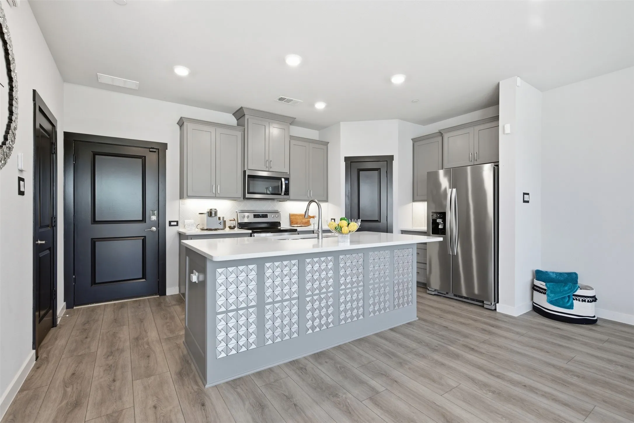 Townhouse For Sale in Denton County , 3721 Pine Leaf Lane, Prosper, Texas 75078, 2 Bedroom, 3 Bathroom, 2 Garage spaces, 1,466 Sqft, built in 2020, mls#21359041, Real Estate Agent in Prosper, Homes For Sale in Denton county, Homes For Sale in Prosper, Realtor in Prosper Texas, Real Estate Brokerage Independent Realty Texas, Luminita Cordes Realtor