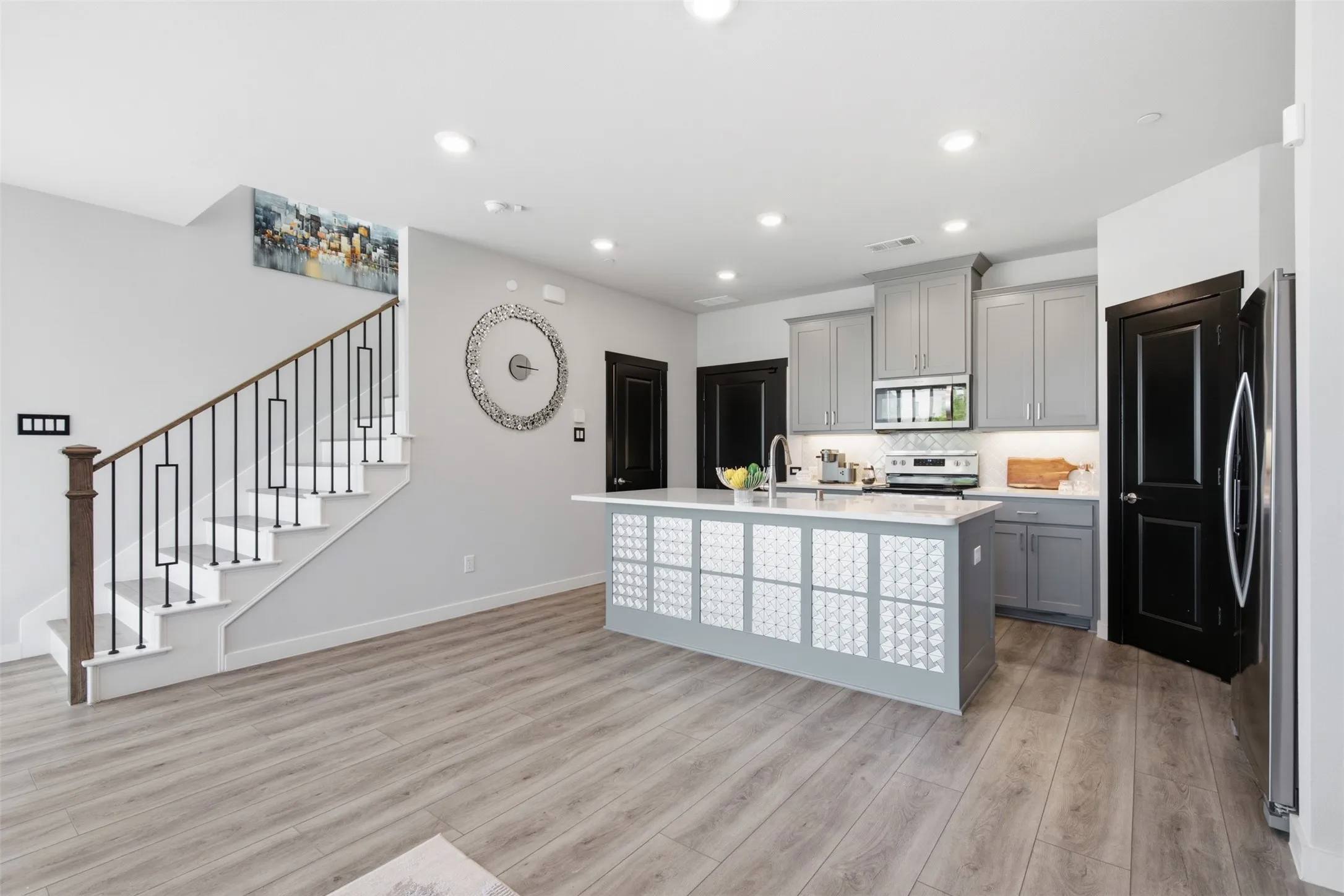 Townhouse For Sale in Denton County , 3721 Pine Leaf Lane, Prosper, Texas 75078, 2 Bedroom, 3 Bathroom, 2 Garage spaces, 1,466 Sqft, built in 2020, mls#21359041, Real Estate Agent in Prosper, Homes For Sale in Denton county, Homes For Sale in Prosper, Realtor in Prosper Texas, Real Estate Brokerage Independent Realty Texas, Luminita Cordes Realtor