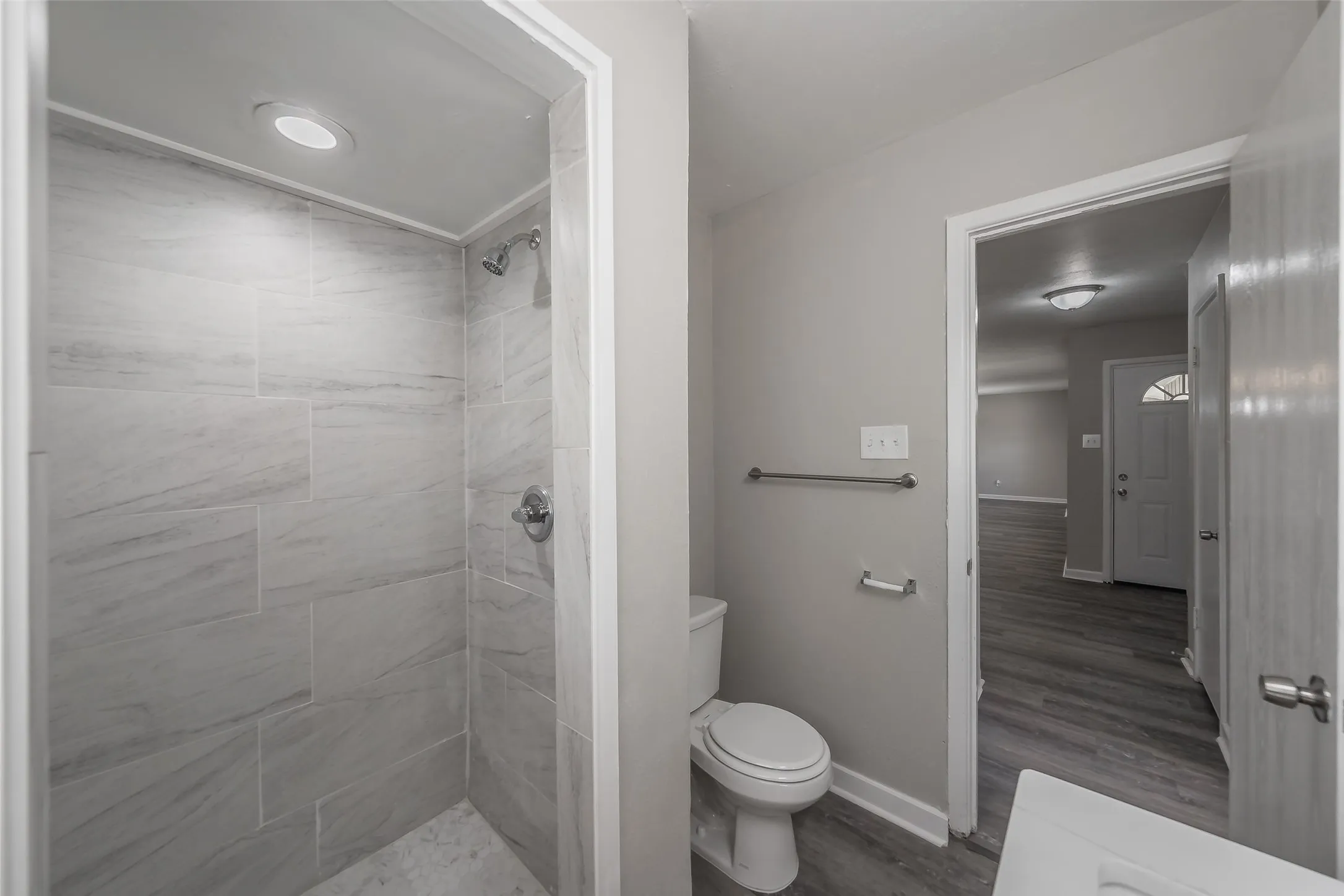 Single Family Residence For Sale in Tarrant County , 5008 Rector Avenue, Fort Worth, Texas 76133, 3 Bedroom, 2 Bathroom, 1 Garage spaces, 1,740 Sqft, built in 1955, mls#21361367, Real Estate Agent in Fort Worth, Homes For Sale in Tarrant county, Homes For Sale in Fort Worth, Realtor in Fort Worth Texas, Real Estate Brokerage Independent Realty Texas, Luminita Cordes Realtor