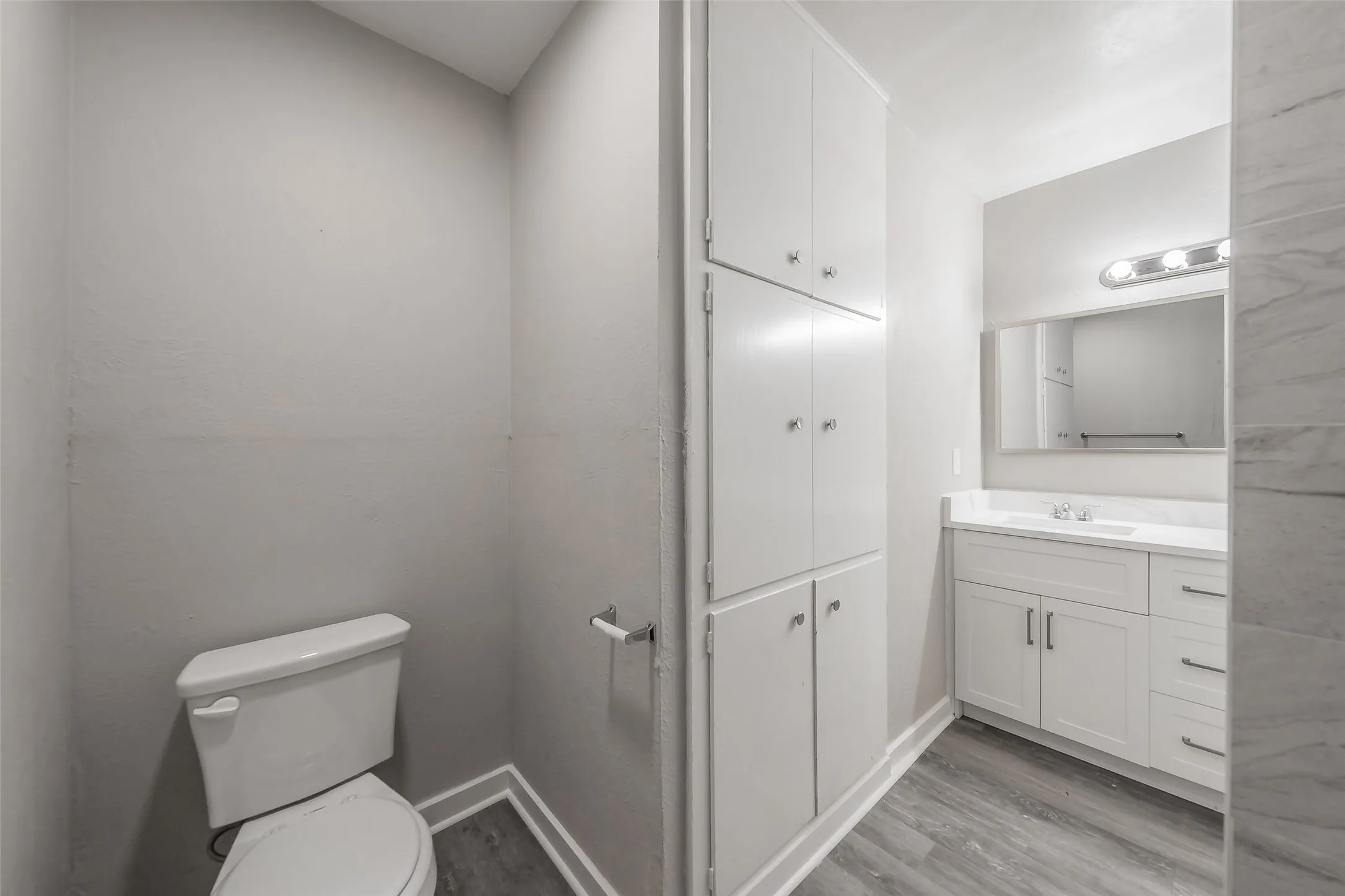 Single Family Residence For Sale in Tarrant County , 5008 Rector Avenue, Fort Worth, Texas 76133, 3 Bedroom, 2 Bathroom, 1 Garage spaces, 1,740 Sqft, built in 1955, mls#21361367, Real Estate Agent in Fort Worth, Homes For Sale in Tarrant county, Homes For Sale in Fort Worth, Realtor in Fort Worth Texas, Real Estate Brokerage Independent Realty Texas, Luminita Cordes Realtor