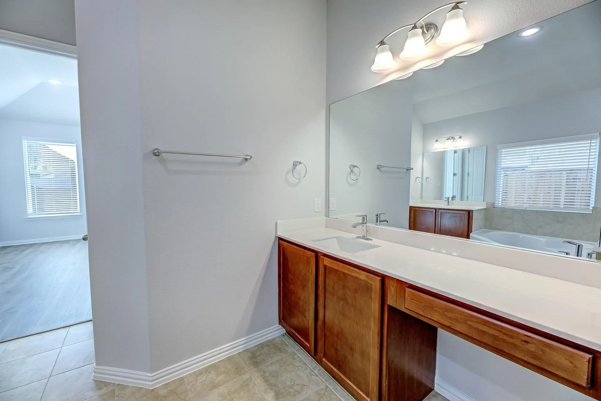 Single Family Residence For Rent in Denton County , 1012 Rosebay Drive, Justin, Texas 76247, 4 Bedroom, 3 Bathroom, 2 Garage spaces, 3,079 Sqft, built in 2022, mls#21361657, Real Estate Agent in Justin, Homes For Rent in Denton county, Homes For Rent in Justin, Realtor in Justin Texas, Real Estate Brokerage Independent Realty Texas, Luminita Cordes Realtor