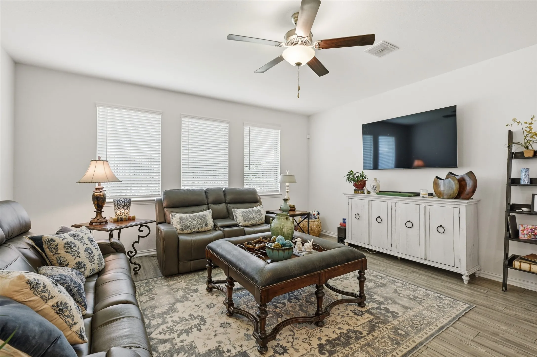 Single Family Residence For Sale in Denton County , 5829 Pensby Drive, Celina, Texas 76227, 4 Bedroom, 2 Bathroom, 2 Garage spaces, 2,016 Sqft, built in 2020, mls#21361597, Real Estate Agent in Celina, Homes For Sale in Denton county, Homes For Sale in Celina, Realtor in Celina Texas, Real Estate Brokerage Independent Realty Texas, Luminita Cordes Realtor
