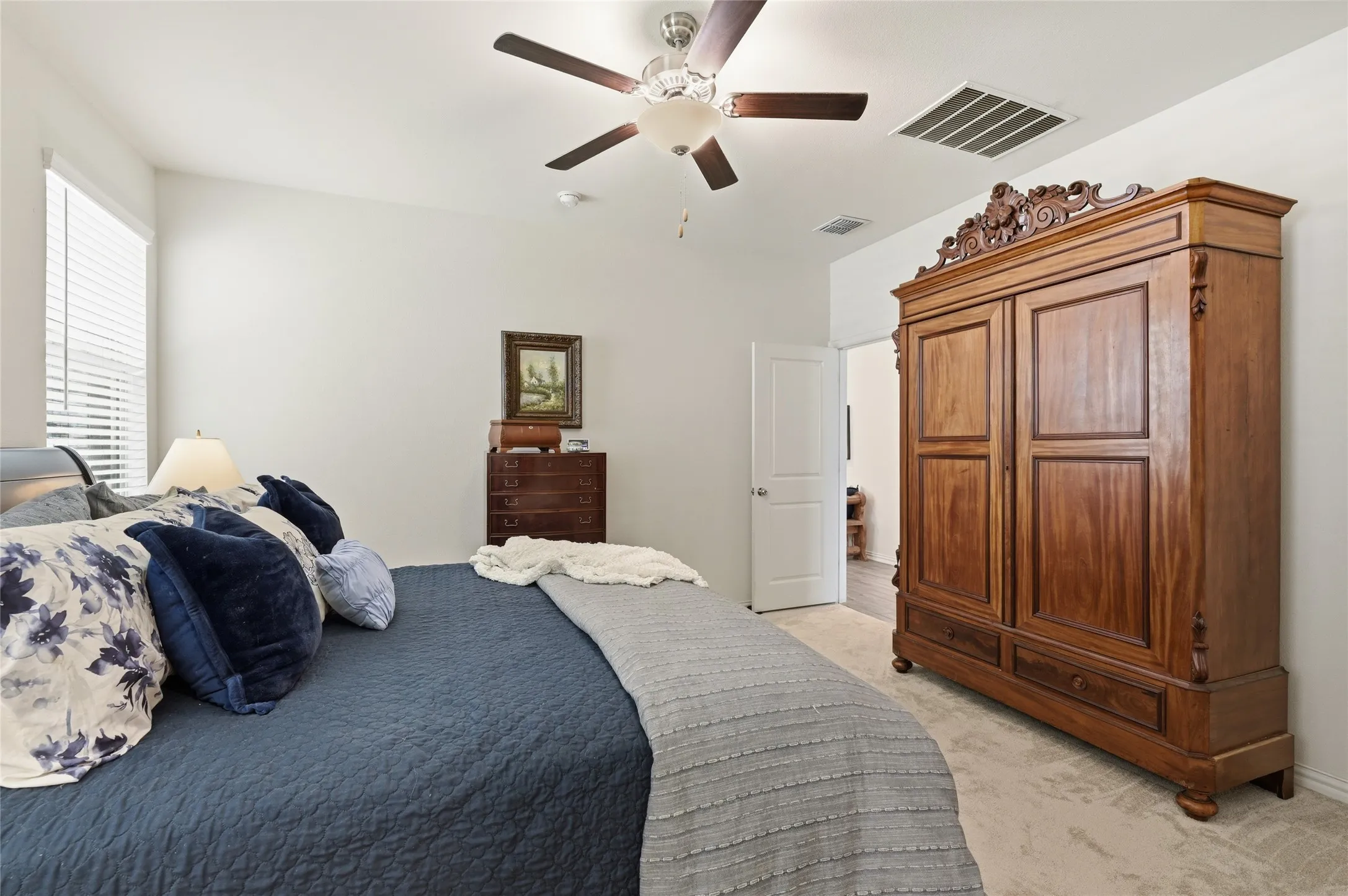Single Family Residence For Sale in Denton County , 5829 Pensby Drive, Celina, Texas 76227, 4 Bedroom, 2 Bathroom, 2 Garage spaces, 2,016 Sqft, built in 2020, mls#21361597, Real Estate Agent in Celina, Homes For Sale in Denton county, Homes For Sale in Celina, Realtor in Celina Texas, Real Estate Brokerage Independent Realty Texas, Luminita Cordes Realtor