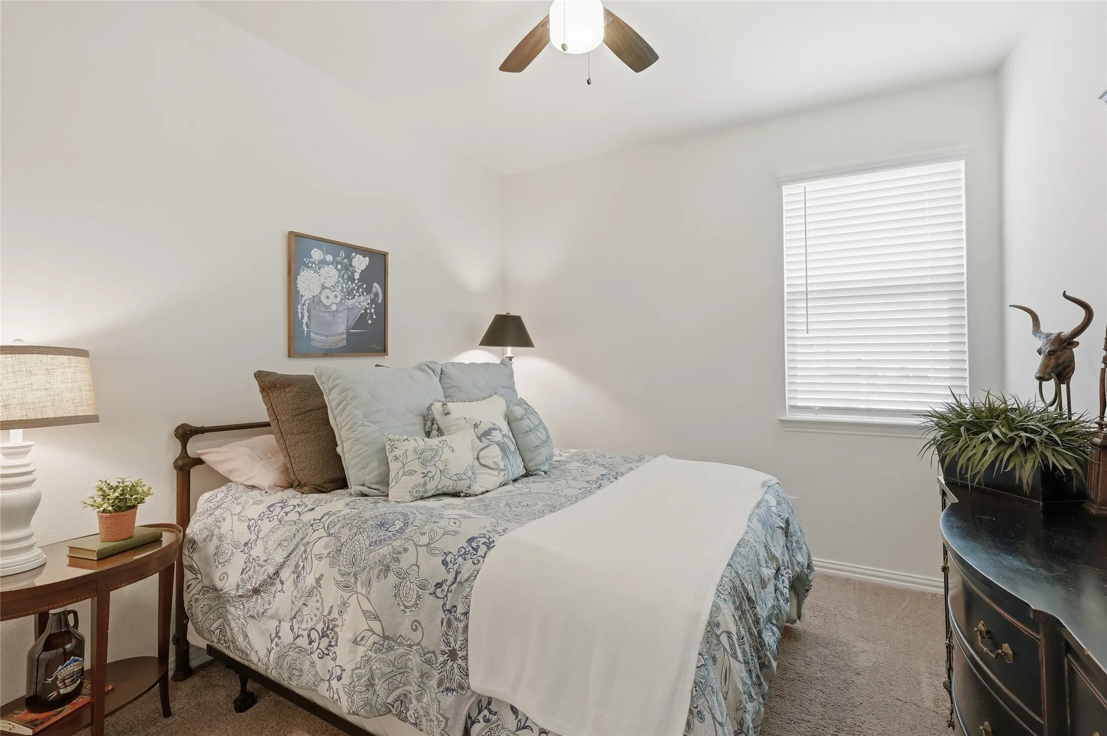 Single Family Residence For Sale in Denton County , 5829 Pensby Drive, Celina, Texas 76227, 4 Bedroom, 2 Bathroom, 2 Garage spaces, 2,016 Sqft, built in 2020, mls#21361597, Real Estate Agent in Celina, Homes For Sale in Denton county, Homes For Sale in Celina, Realtor in Celina Texas, Real Estate Brokerage Independent Realty Texas, Luminita Cordes Realtor