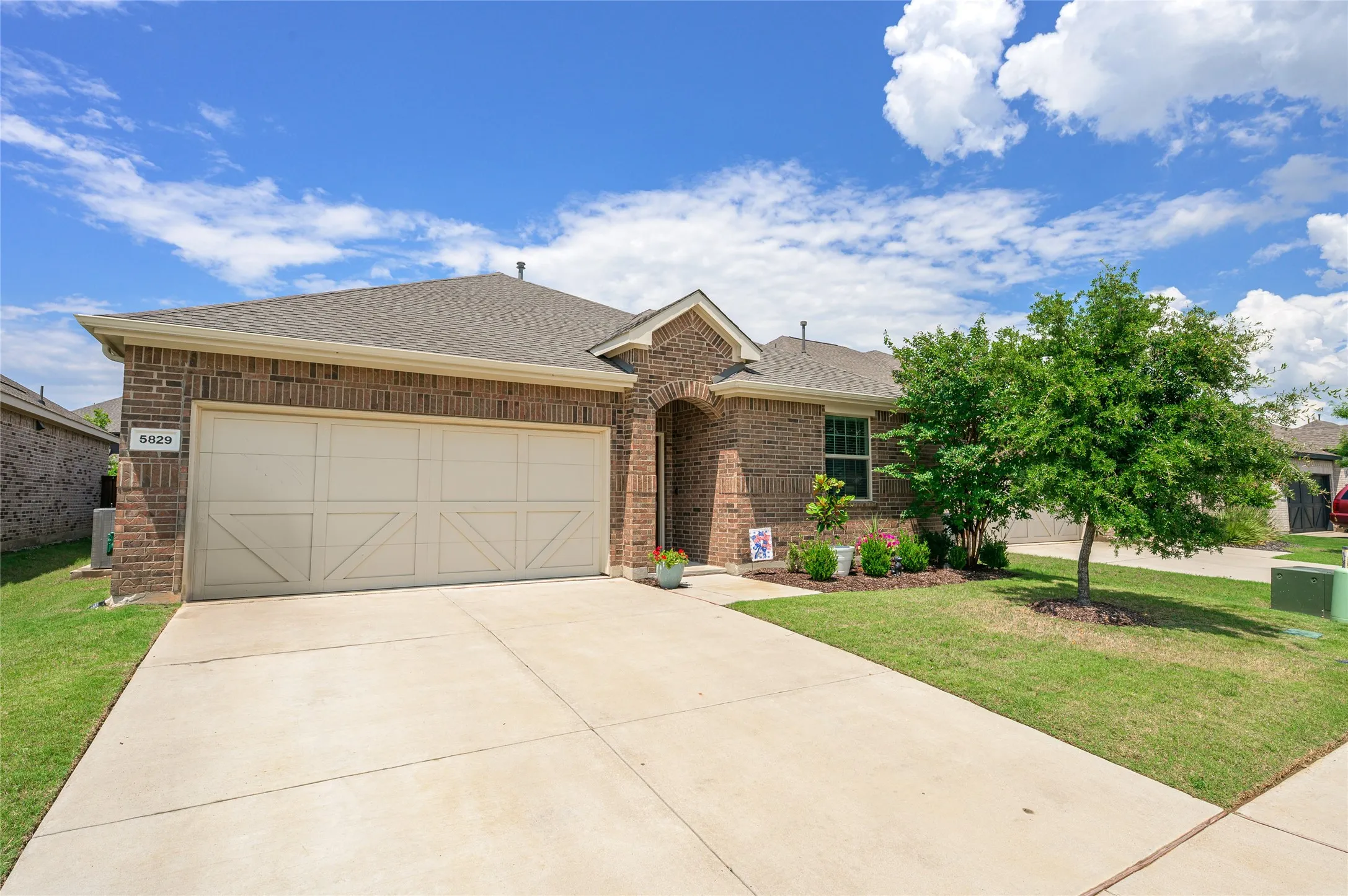 Single Family Residence For Sale in Denton County , 5829 Pensby Drive, Celina, Texas 76227, 4 Bedroom, 2 Bathroom, 2 Garage spaces, 2,016 Sqft, built in 2020, mls#21361597, Real Estate Agent in Celina, Homes For Sale in Denton county, Homes For Sale in Celina, Realtor in Celina Texas, Real Estate Brokerage Independent Realty Texas, Luminita Cordes Realtor