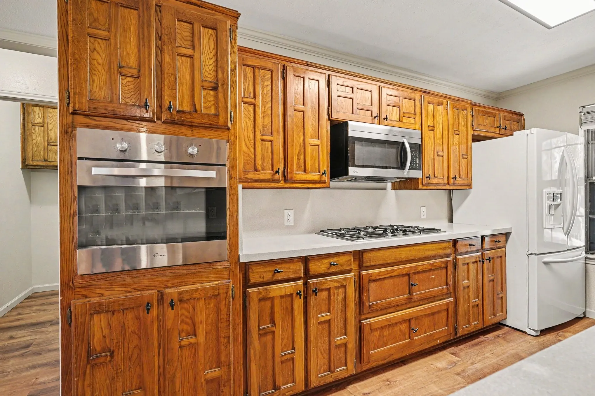 Single Family Residence For Sale in Johnson County , 1510 Surry Place Drive, Cleburne, Texas 76033, 3 Bedroom, 2 Bathroom, 2 Garage spaces, 1,742 Sqft, built in 1980, mls#21360142, Real Estate Agent in Cleburne, Homes For Sale in Johnson county, Homes For Sale in Cleburne, Realtor in Cleburne Texas, Real Estate Brokerage Independent Realty Texas, Luminita Cordes Realtor
