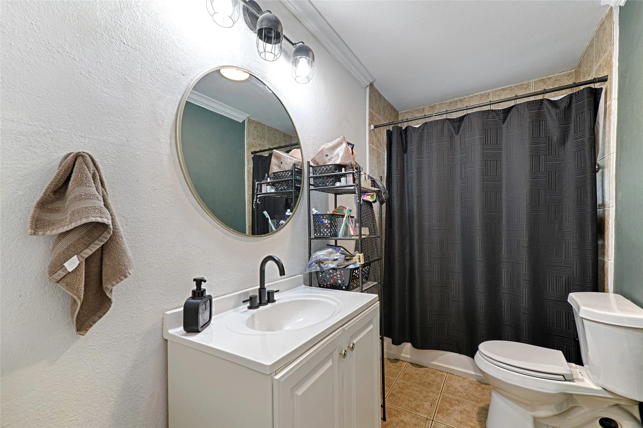 Single Family Residence For Sale in Kaufman County , 603 Johnson Street, Terrell, Texas 75160, 3 Bedroom, 2 Bathroom, Garage spaces, 1,842 Sqft, built in 1890, mls#21349757, Real Estate Agent in Terrell, Homes For Sale in Kaufman county, Homes For Sale in Terrell, Realtor in Terrell Texas, Real Estate Brokerage Independent Realty Texas, Luminita Cordes Realtor