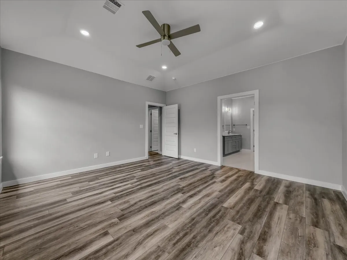 Single Family Residence For Sale in Rockwall County , 529 Janette Court, Royse City, Texas 75189, 4 Bedroom, 4 Bathroom, 2 Garage spaces, 3,099 Sqft, built in 2021, Price $374,900, mls#21361677, Real Estate Agent in Royse City, Homes For Sale in Rockwall county, Homes For Sale in Royse City, Realtor in Royse City Texas, Real Estate Brokerage Independent Realty Texas, Luminita Cordes Realtor